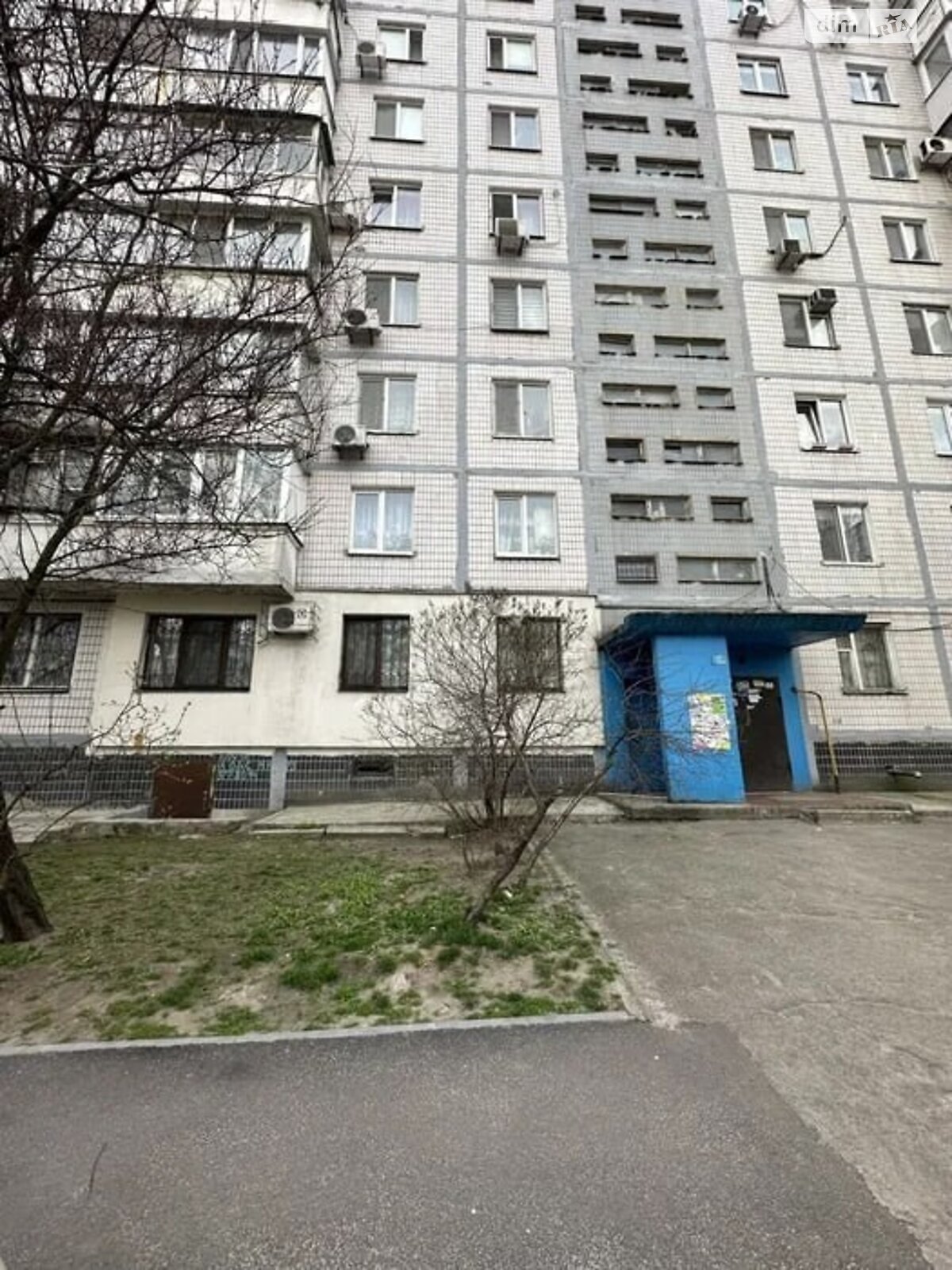 Продажа трехкомнатной квартиры в Днепре, на просп. Мира 93, район Амур-Нижнеднепровский фото 1