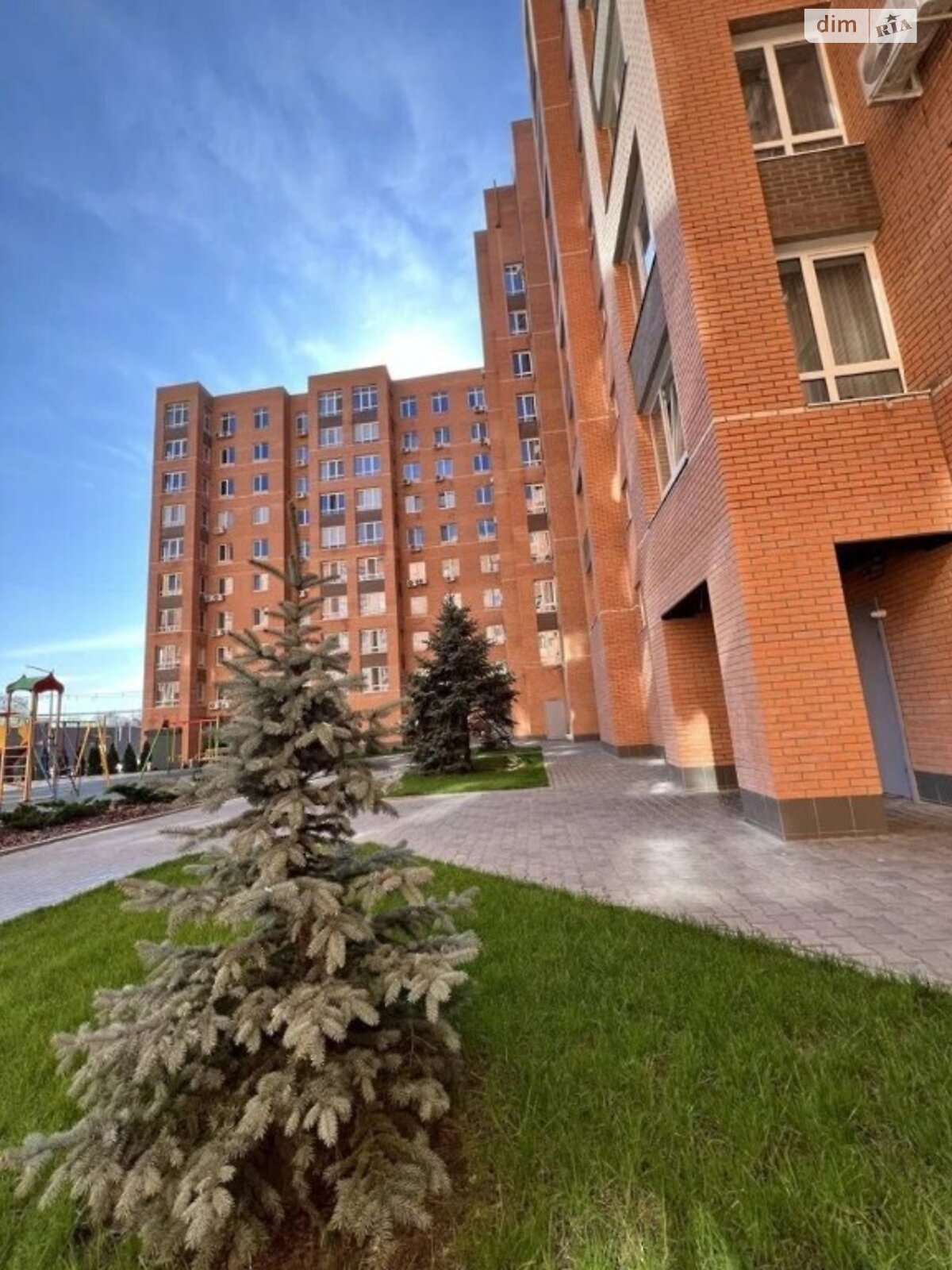 Продажа трехкомнатной квартиры в Днепре, на просп. Мира 2К, район Амур-Нижнеднепровский фото 1
