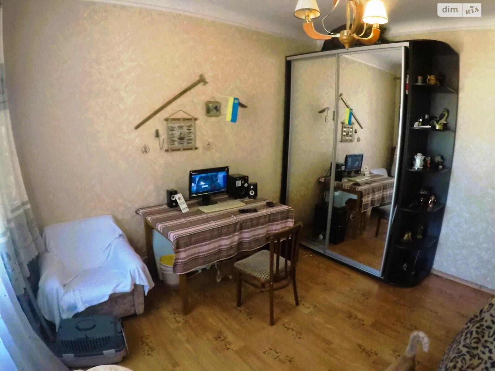 Продажа трехкомнатной квартиры в Днепре, на ул. Мольера 46, район Амур-Нижнеднепровский фото 1