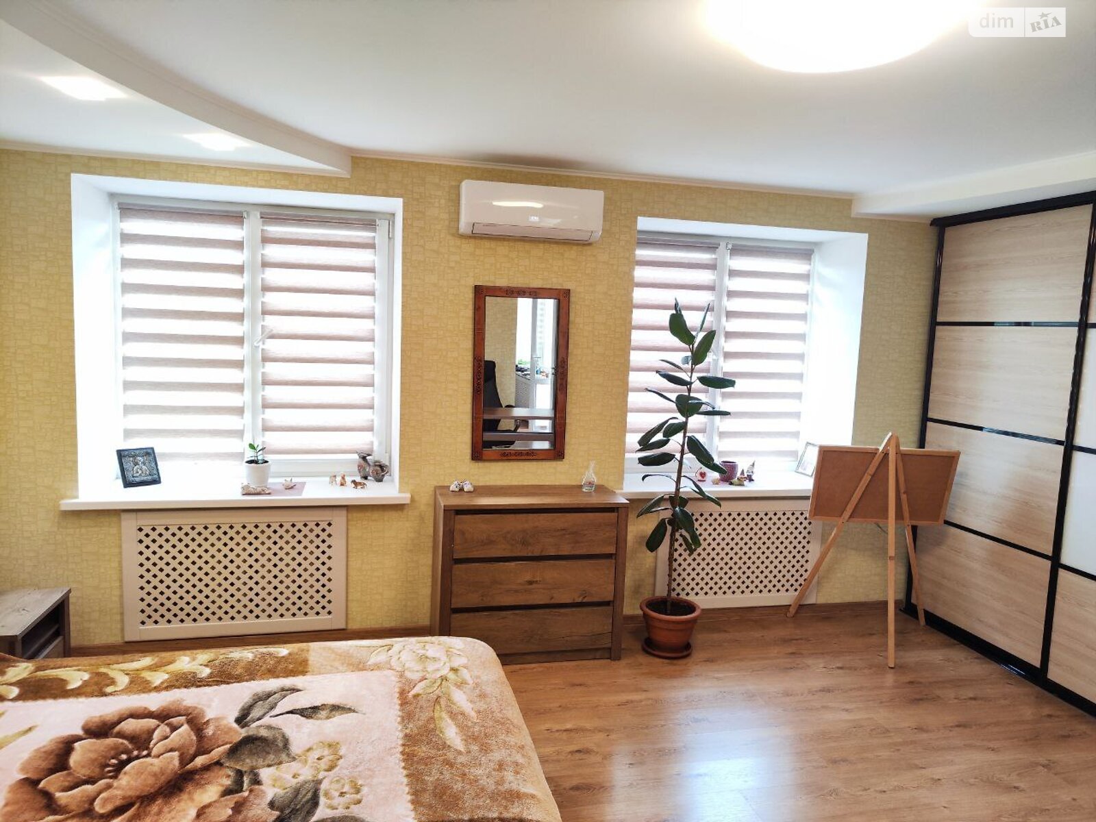 Продаж трикімнатної квартири в Дніпрі, на вул. Новоселівська 27, район Амур-Нижньодніпровський фото 1 Продаж трикімнатної квартири в Дніпрі, на вул. Новоселівська 27, район Амур-Нижньодніпровський фото 1