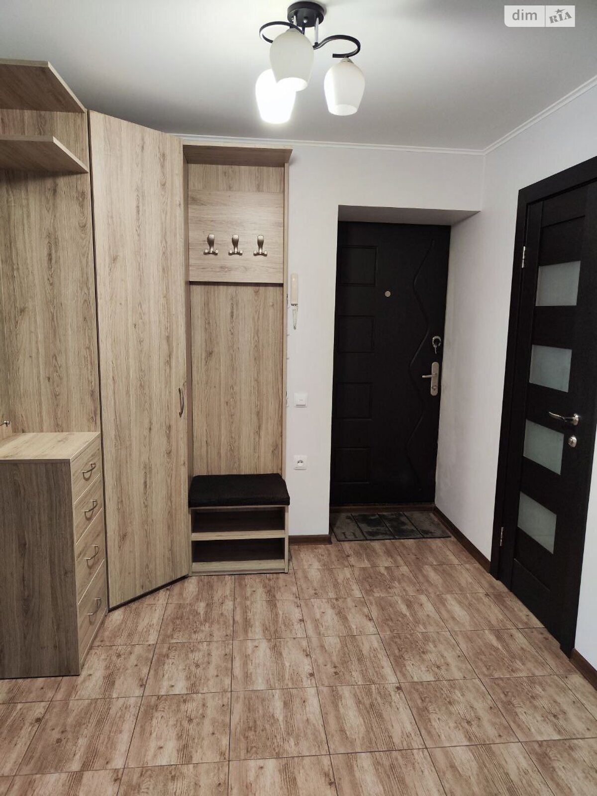 Продаж трикімнатної квартири в Дніпрі, на вул. Новоселівська 27, район Амур-Нижньодніпровський фото 1 Продаж трикімнатної квартири в Дніпрі, на вул. Новоселівська 27, район Амур-Нижньодніпровський фото 1