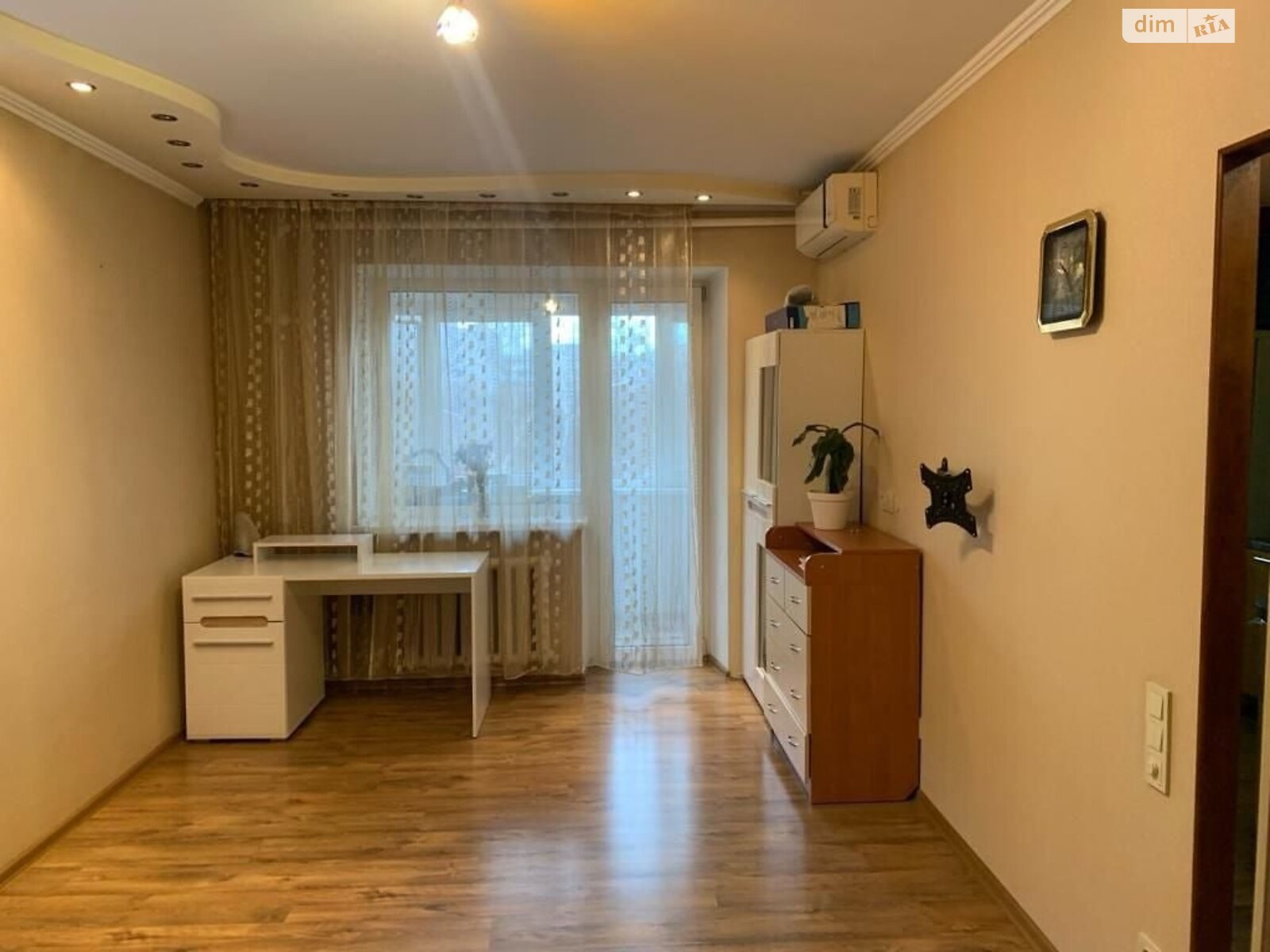 Продаж однокімнатної квартири в Дніпрі, на вул. Планетна, район Амур-Нижньодніпровський фото 1 Продаж однокімнатної квартири в Дніпрі, на вул. Планетна, район Амур-Нижньодніпровський фото 1