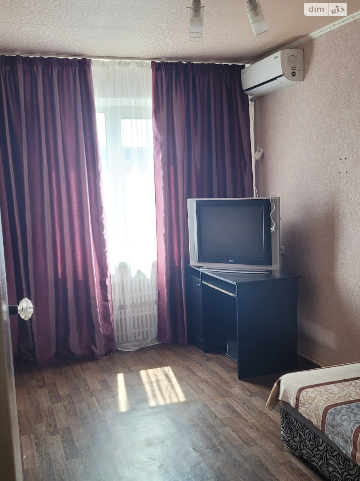 Продажа двухкомнатной квартиры в Днепре, на ул. Подебрадская 1, район Амур-Нижнеднепровский фото 1