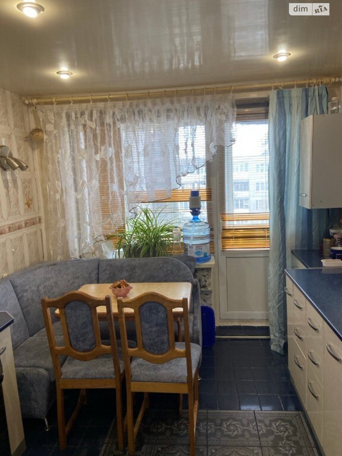 Продаж чотирикімнатної квартири в Дніпрі, на просп. Воронцова 77, район Амур-Нижньодніпровський фото 1