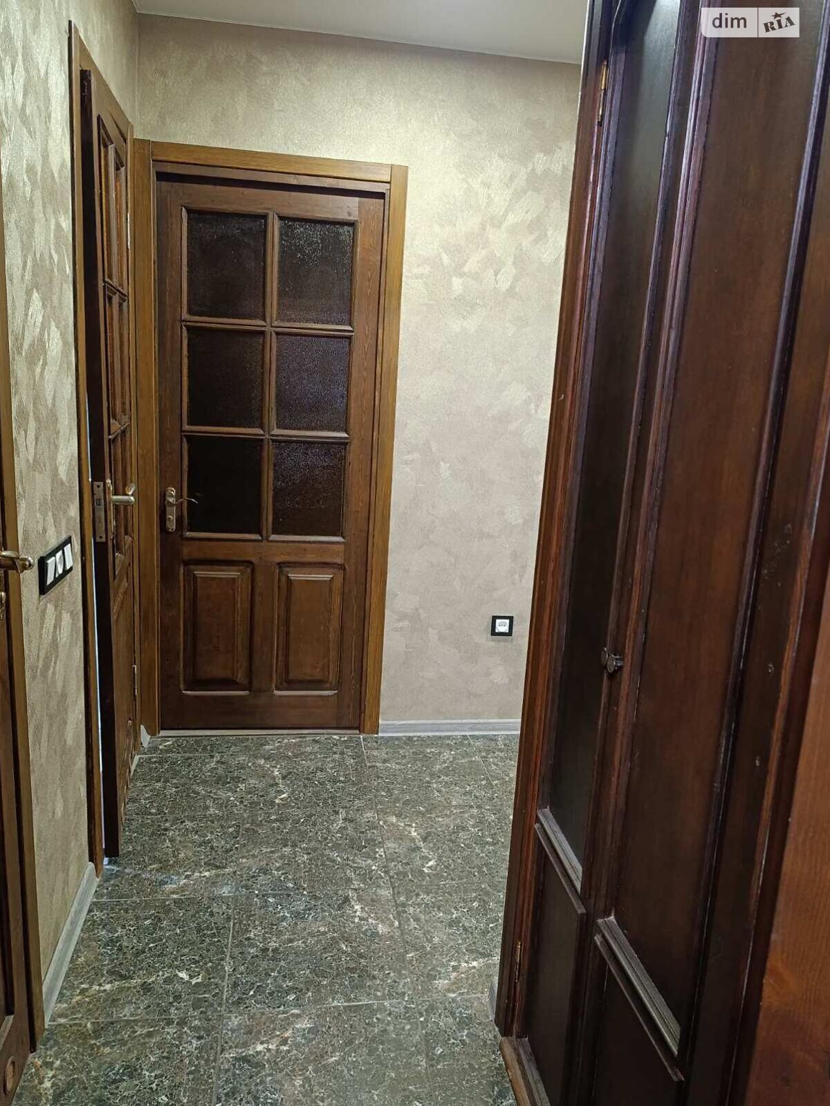 Продажа трехкомнатной квартиры в Днепре, на ул. Янтарная 32, район Амур-Нижнеднепровский фото 1 Продажа трехкомнатной квартиры в Днепре, на ул. Янтарная 32, район Амур-Нижнеднепровский фото 1