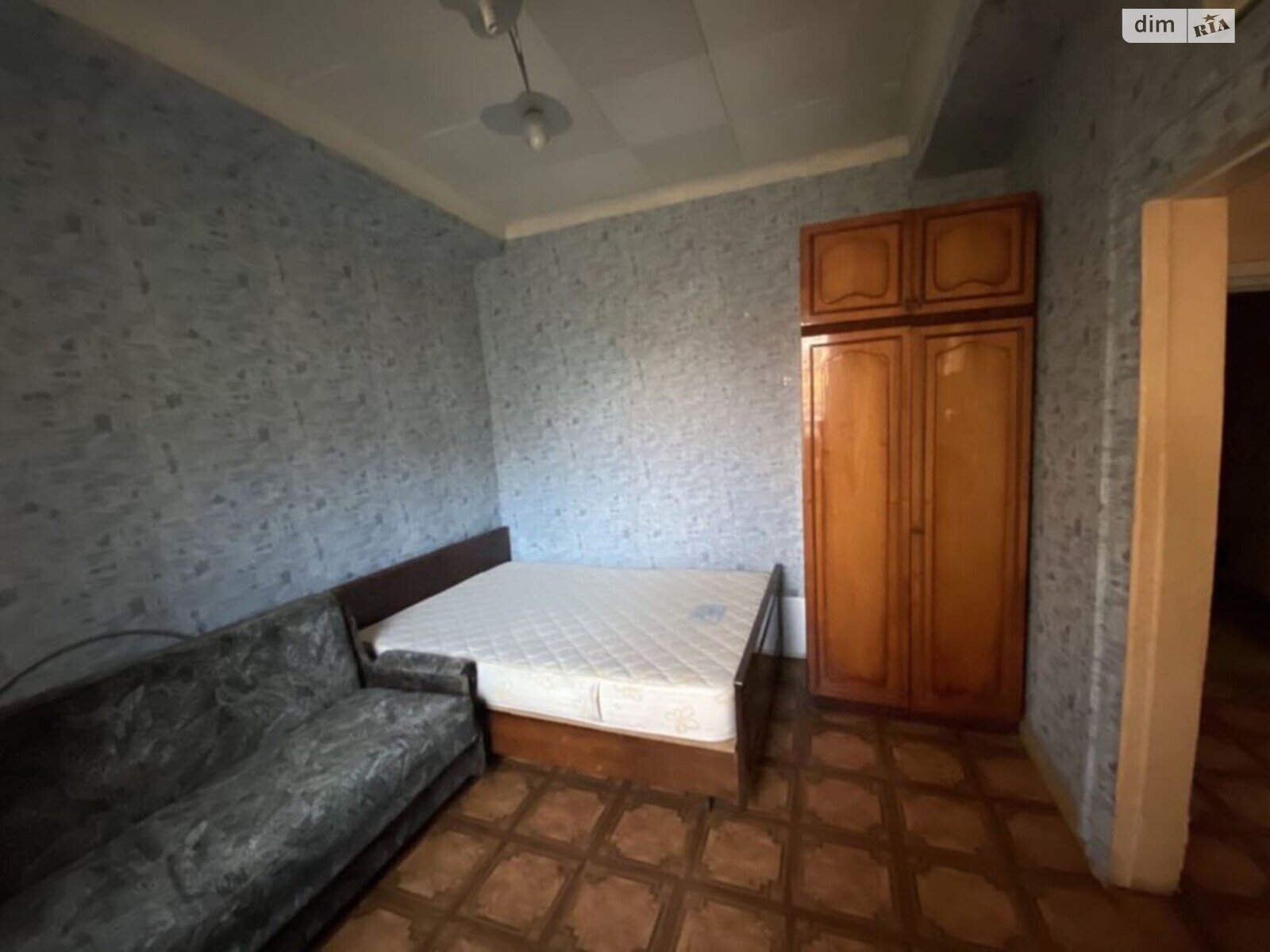 Продажа трехкомнатной квартиры в Днепре, на ул. Любарского 114, район Амур-Нижнеднепровский фото 1