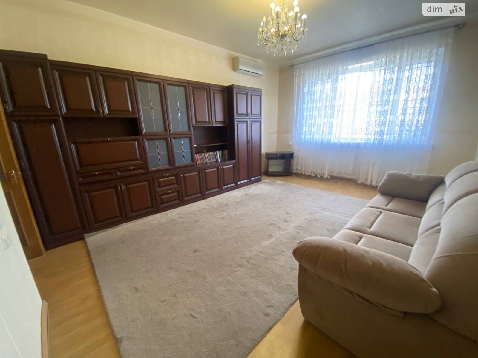 Продажа трехкомнатной квартиры в Днепре, на ул. Антоновича Владимира 18, фото 1