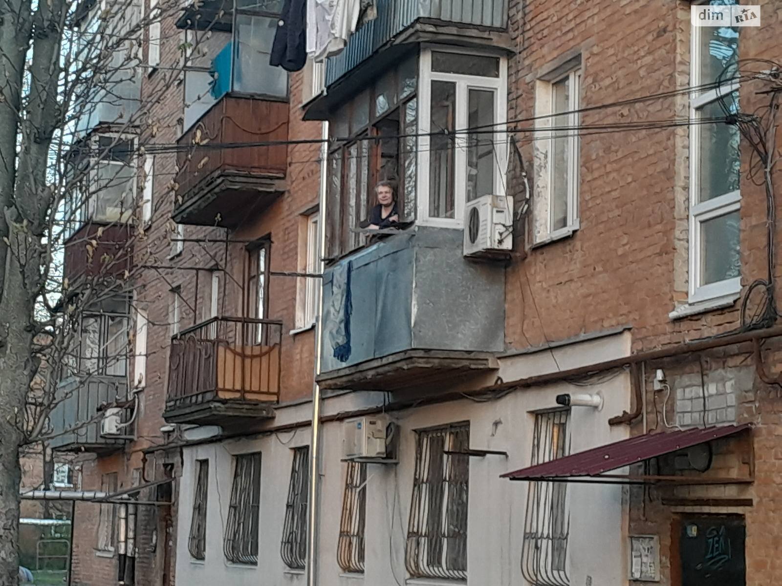 Продажа трехкомнатной квартиры в Днепре, на ул. Аэродром 7, район Авиаторское фото 1 Продажа трехкомнатной квартиры в Днепре, на ул. Аэродром 7, район Авиаторское фото 1