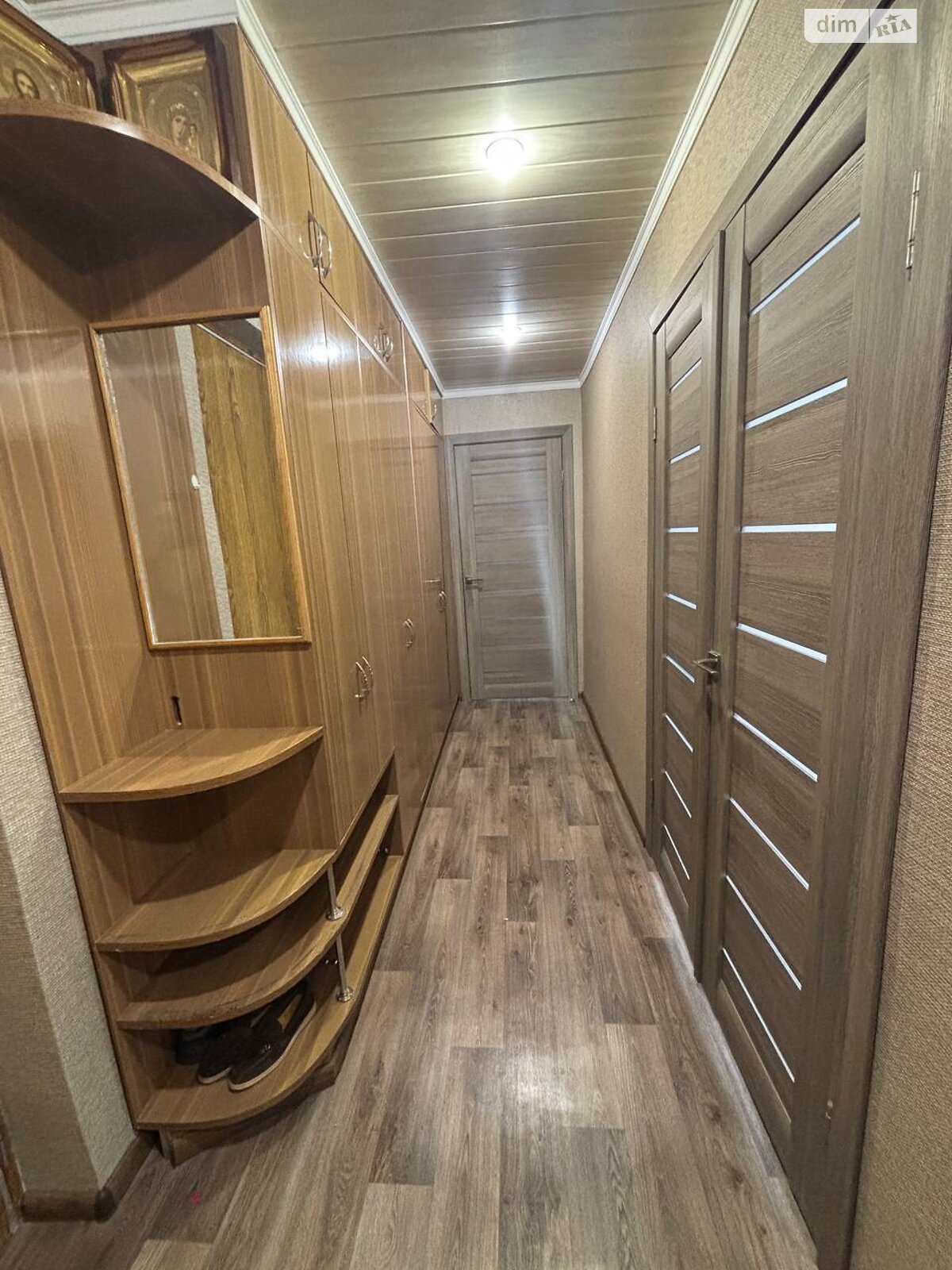Продаж двокімнатної квартири в Дніпрі, на вул. Універсальна 27, район Боржом фото 1 Продаж двокімнатної квартири в Дніпрі, на вул. Універсальна 27, район Боржом фото 1