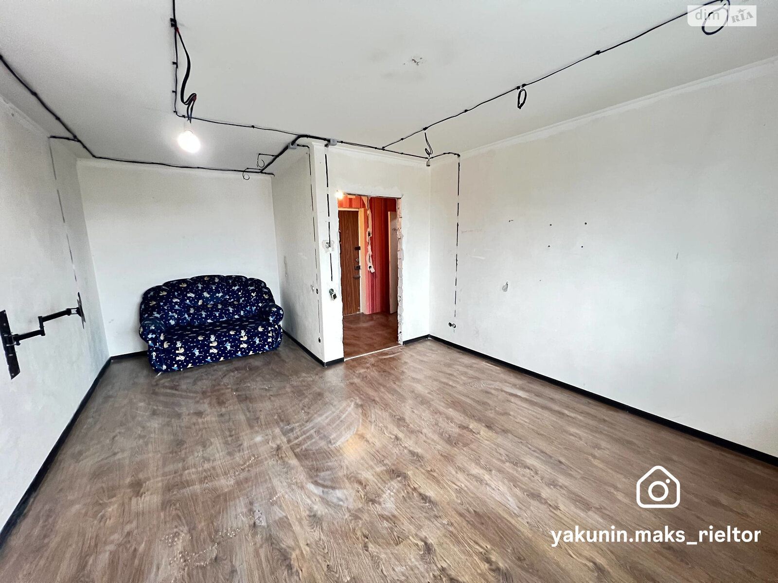 Продажа однокомнатной квартиры в Днепре, на ул. Универсальная 29, район Боржом фото 1 Продажа однокомнатной квартиры в Днепре, на ул. Универсальная 29, район Боржом фото 1