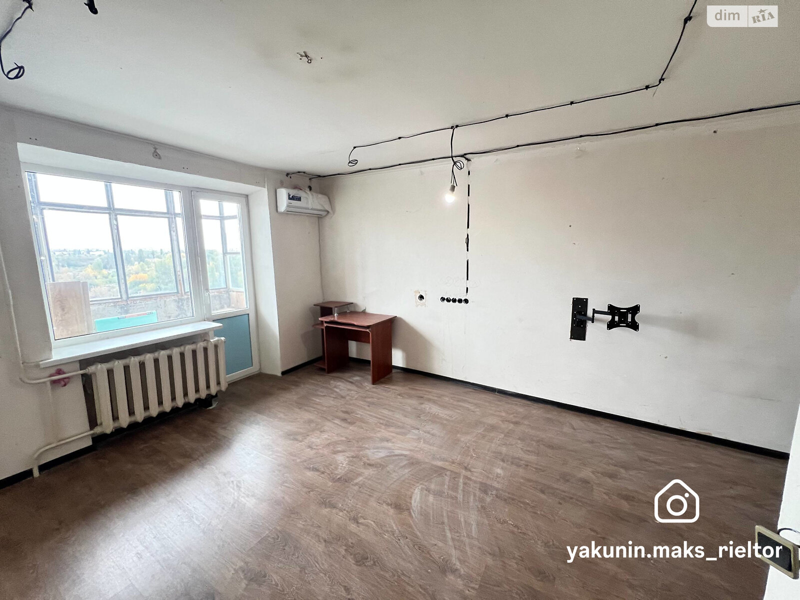 Продажа однокомнатной квартиры в Днепре, на ул. Универсальная 29, район Боржом фото 1 Продажа однокомнатной квартиры в Днепре, на ул. Универсальная 29, район Боржом фото 1