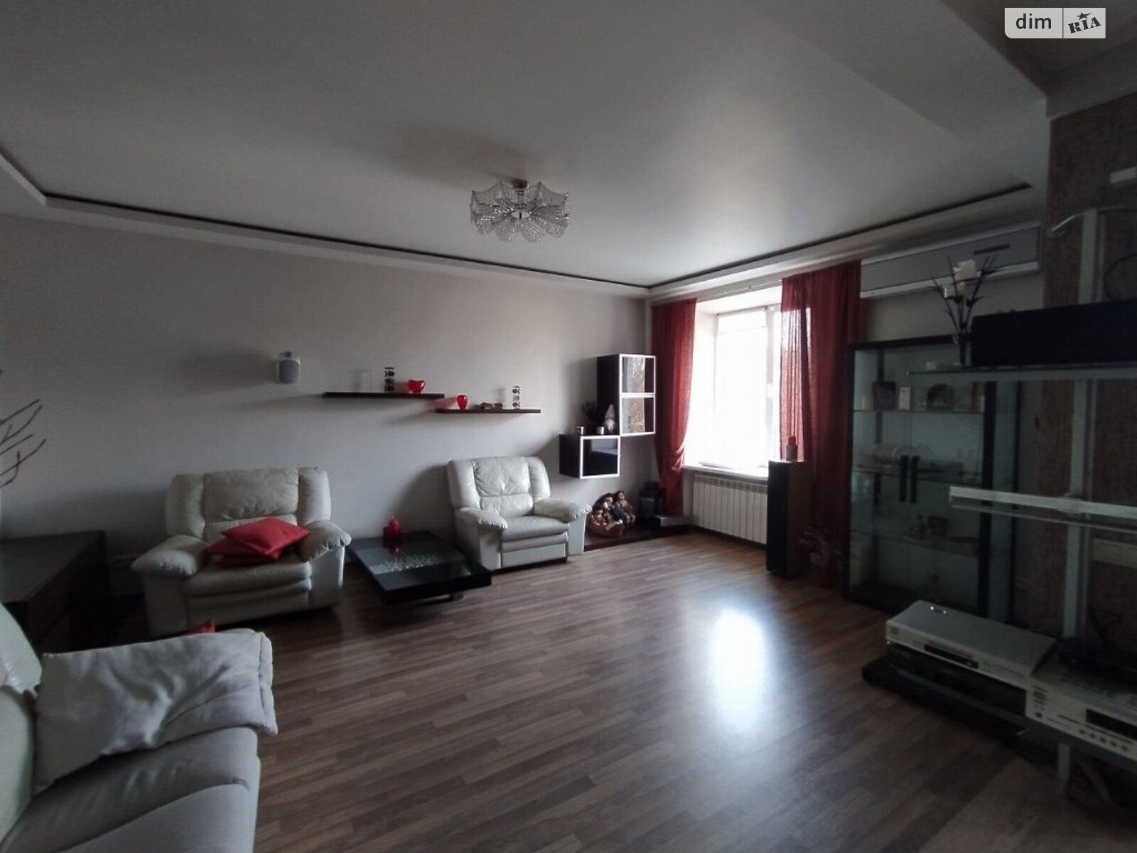 Продажа трехкомнатной квартиры в Днепре, на ул. Дмитрия Кедрина 66 секція 1, район Титовая фото 1 Продажа трехкомнатной квартиры в Днепре, на ул. Дмитрия Кедрина 66 секція 1, район Титовая фото 1