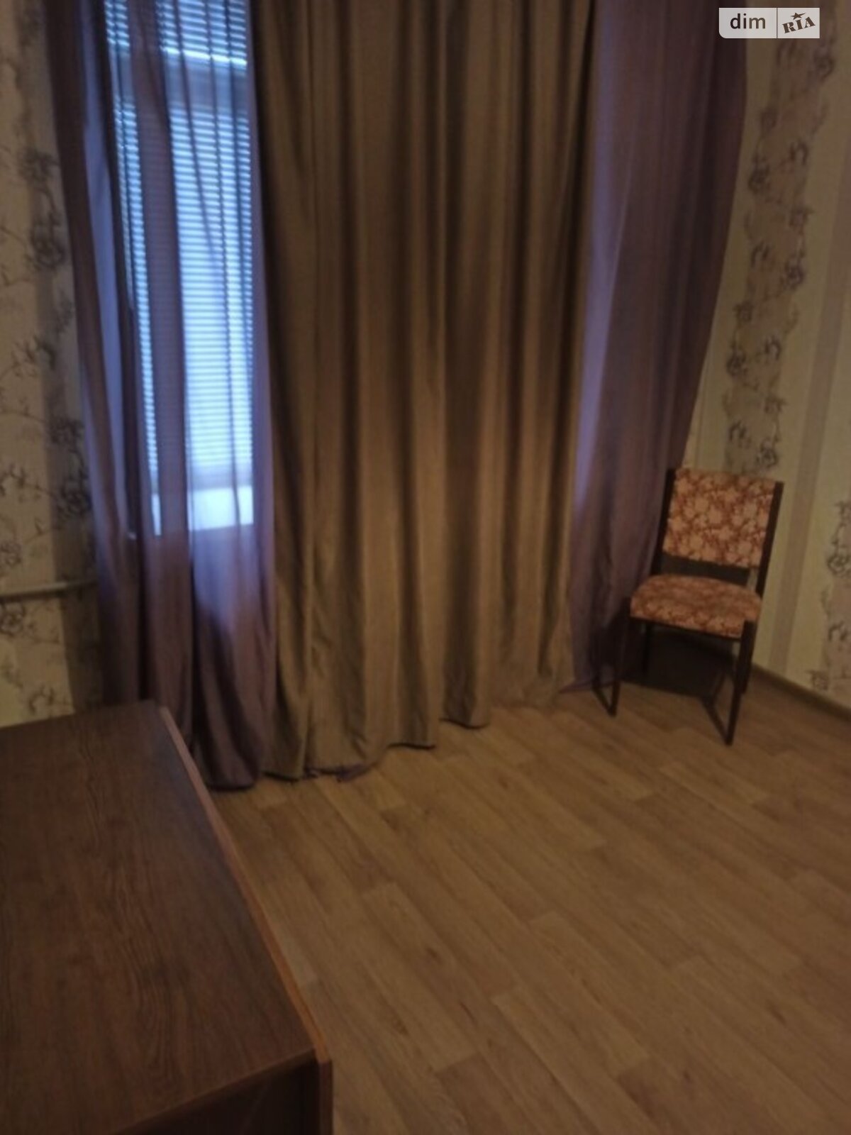 Продажа трехкомнатной квартиры в Днепре, на ул. 128-й Брыгады Теробороны 4, район Чечеловский фото 1