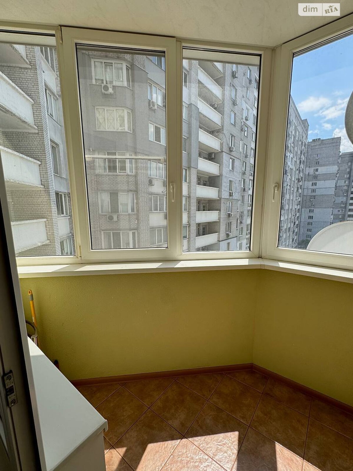 Продажа трехкомнатной квартиры в Днепре, на ул. Национальной Гвардии 5, район Чечеловский фото 1 Продажа трехкомнатной квартиры в Днепре, на ул. Национальной Гвардии 5, район Чечеловский фото 1