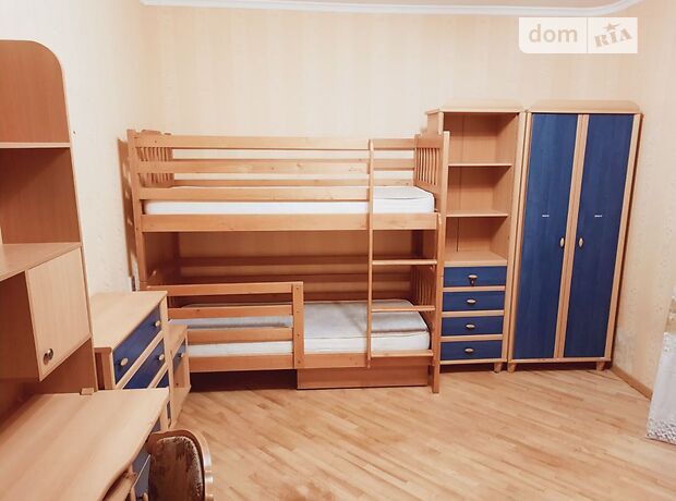 Продажа трехкомнатной квартиры в Днепре, на ул. Рабочая район Чечеловский фото 1 Продажа трехкомнатной квартиры в Днепре, на ул. Рабочая район Чечеловский фото 1