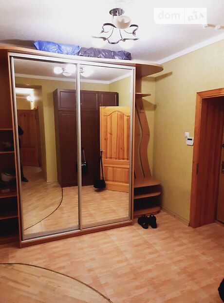 Продажа трехкомнатной квартиры в Днепре, на ул. Рабочая район Чечеловский фото 1 Продажа трехкомнатной квартиры в Днепре, на ул. Рабочая район Чечеловский фото 1