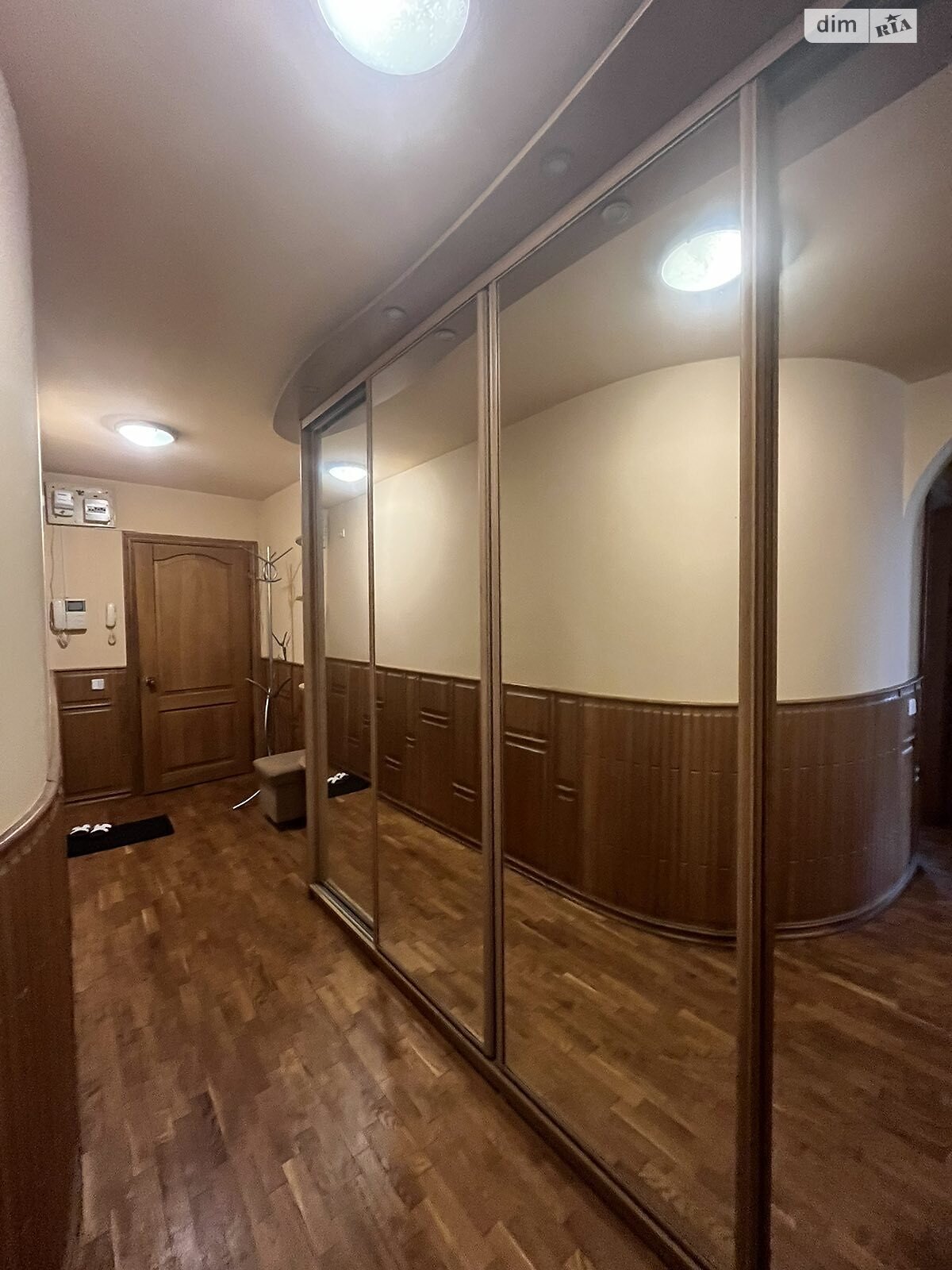 Продажа трехкомнатной квартиры в Днепре, на ул. Дорошенко Петра гетмана, фото 1 Продажа трехкомнатной квартиры в Днепре, на ул. Дорошенко Петра гетмана, фото 1