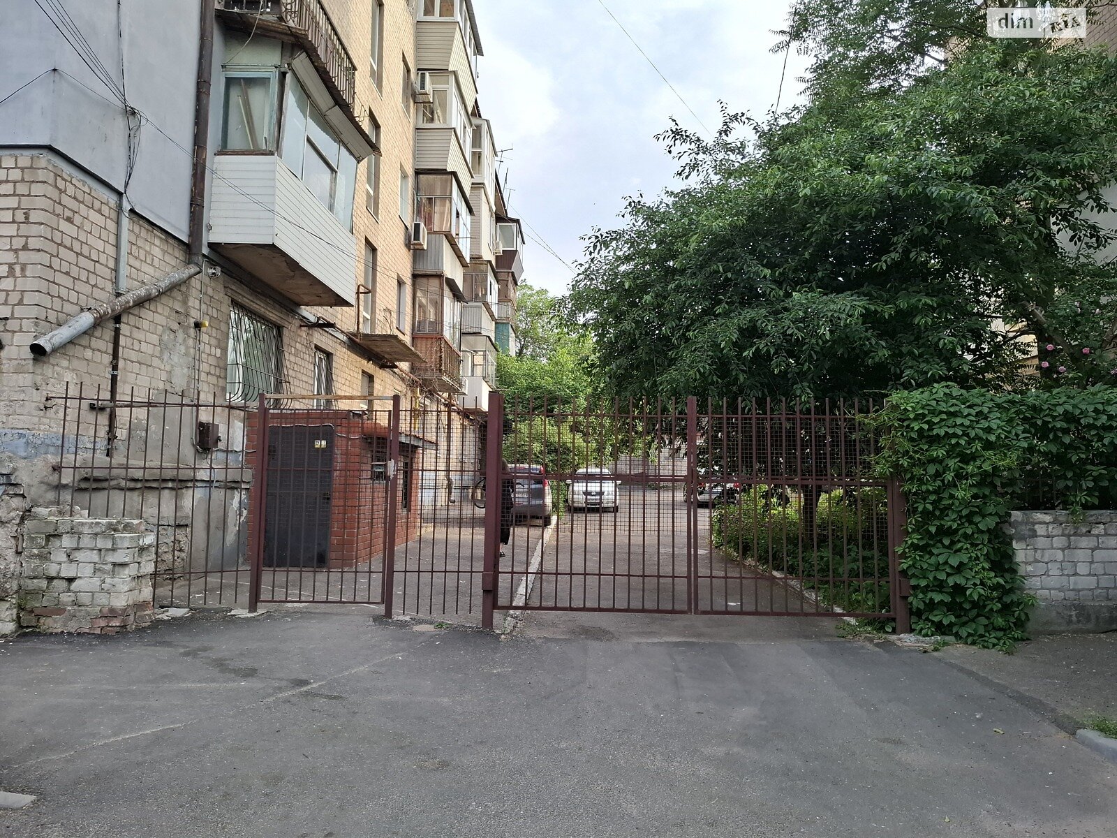 Продаж трикімнатної квартири в Дніпрі, на вул. Грушевського Михайла 54, район Єврейська слобода фото 1 Продаж трикімнатної квартири в Дніпрі, на вул. Грушевського Михайла 54, район Єврейська слобода фото 1