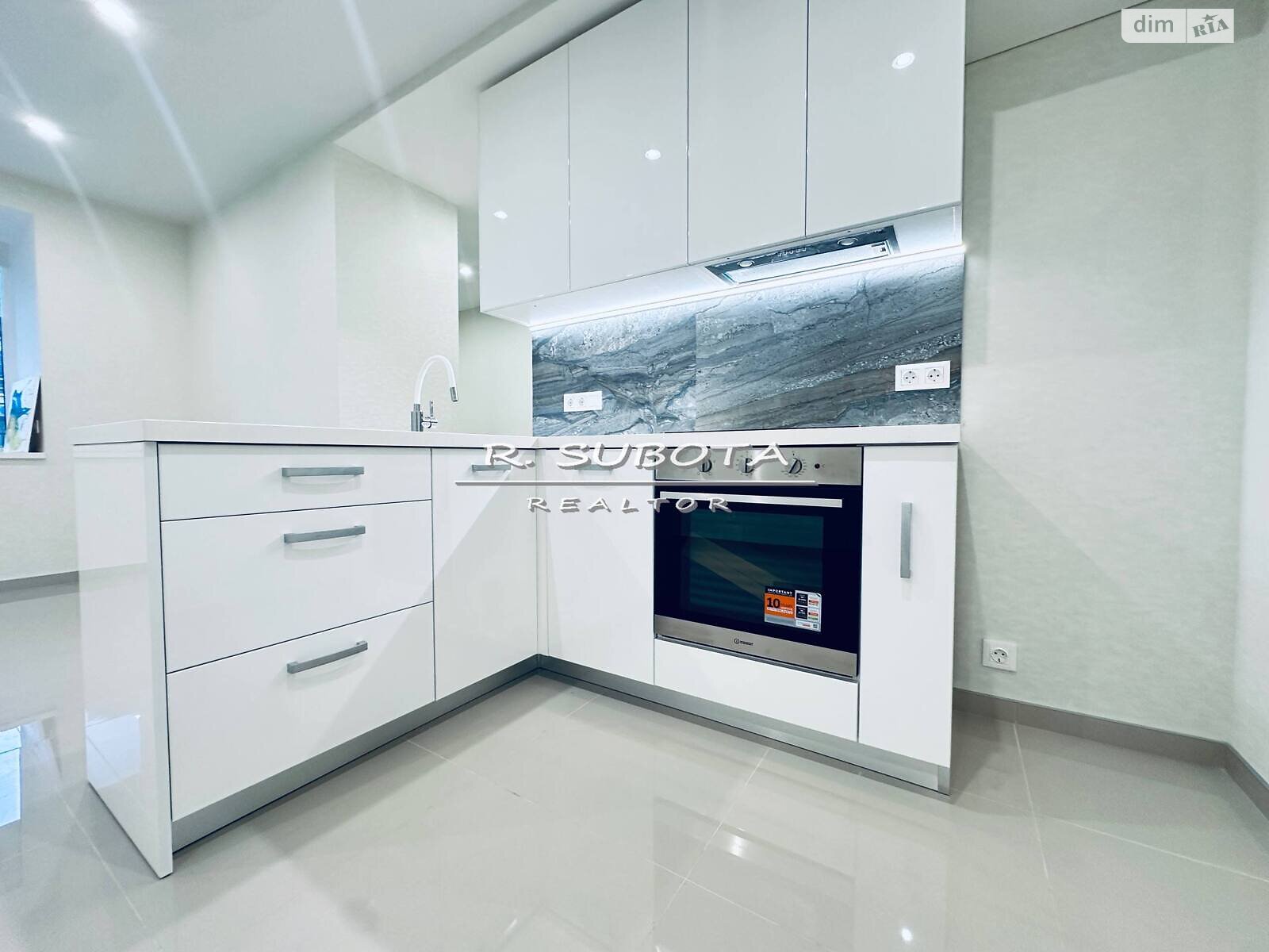 Продажа однокомнатной квартиры в Днепре, на ул. Грушевского Михаила 85, кв. 43, район Еврейская слобода фото 1 Продажа однокомнатной квартиры в Днепре, на ул. Грушевского Михаила 85, кв. 43, район Еврейская слобода фото 1