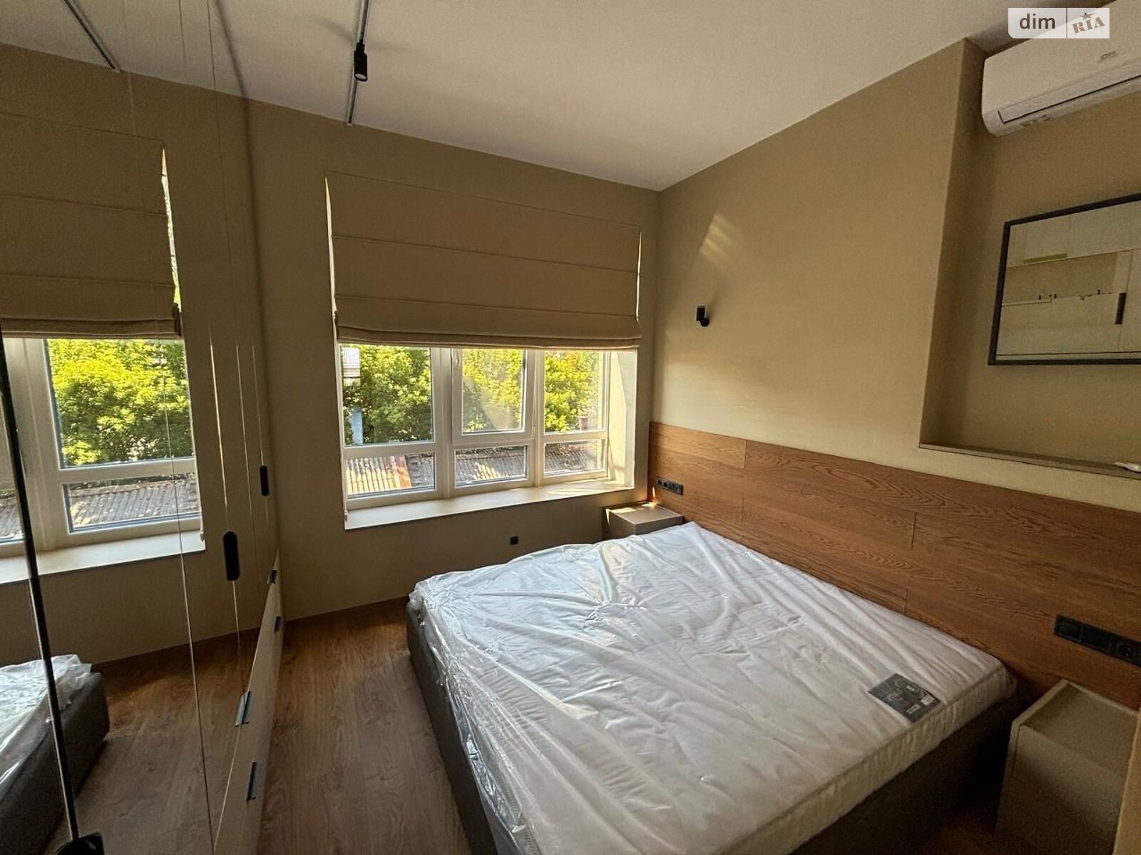 Продажа двухкомнатной квартиры в Днепре, на ул. Короленко 43, район Еврейская слобода фото 1 Продажа двухкомнатной квартиры в Днепре, на ул. Короленко 43, район Еврейская слобода фото 1