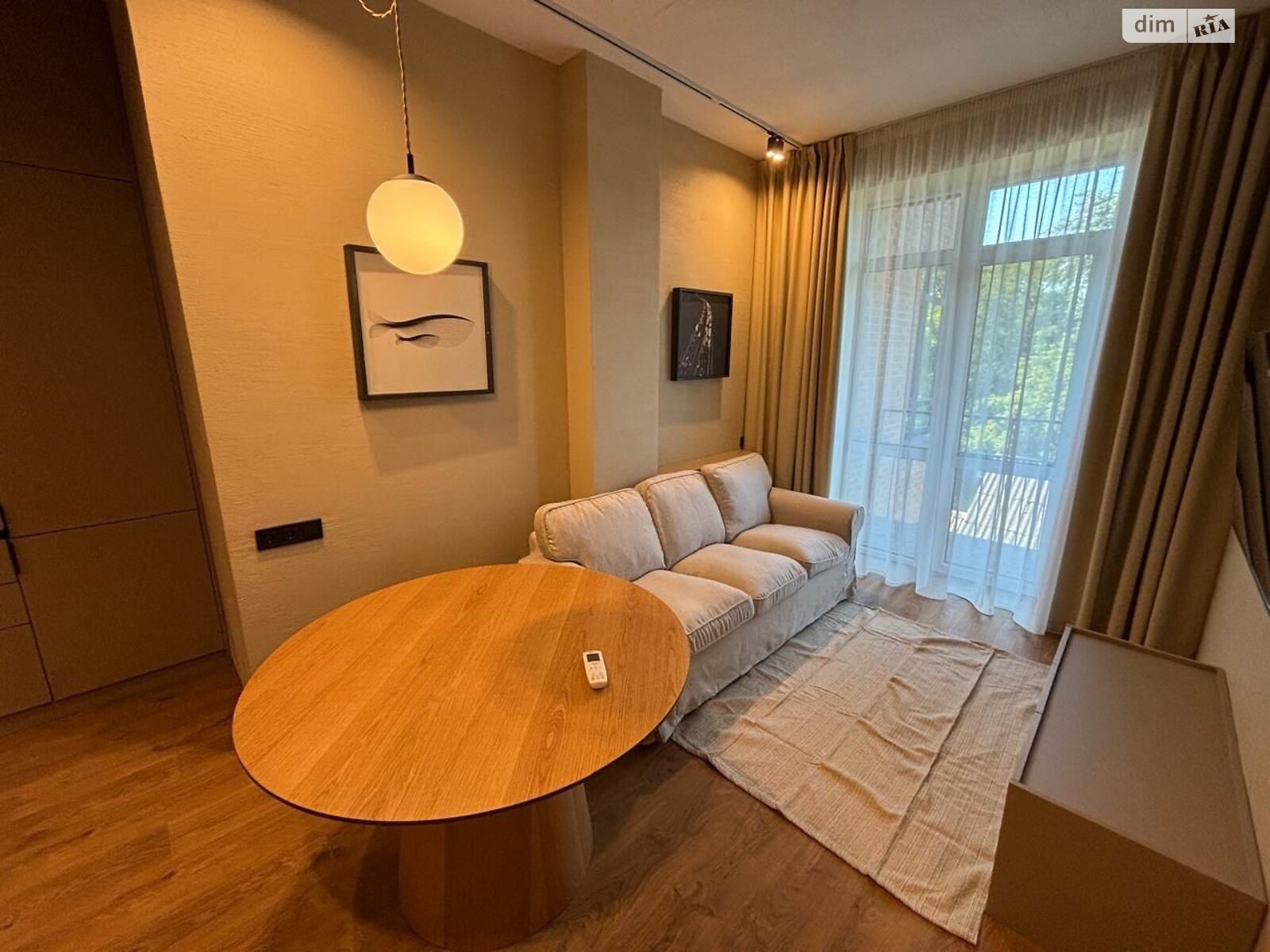 Продажа двухкомнатной квартиры в Днепре, на ул. Короленко 43, район Еврейская слобода фото 1 Продажа двухкомнатной квартиры в Днепре, на ул. Короленко 43, район Еврейская слобода фото 1