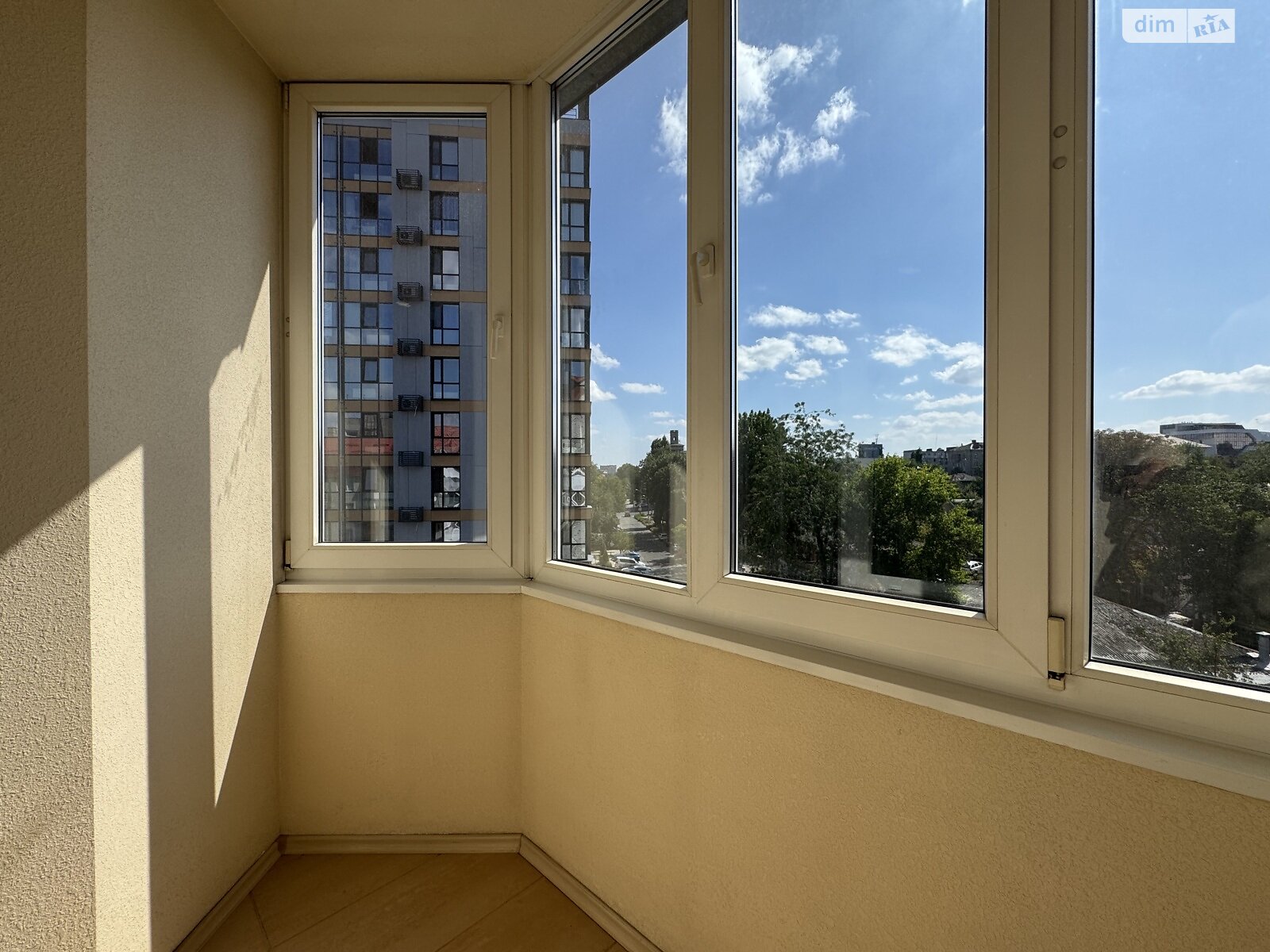 Продажа трехкомнатной квартиры в Днепре, на ул. Троицкая, район Еврейская слобода фото 1