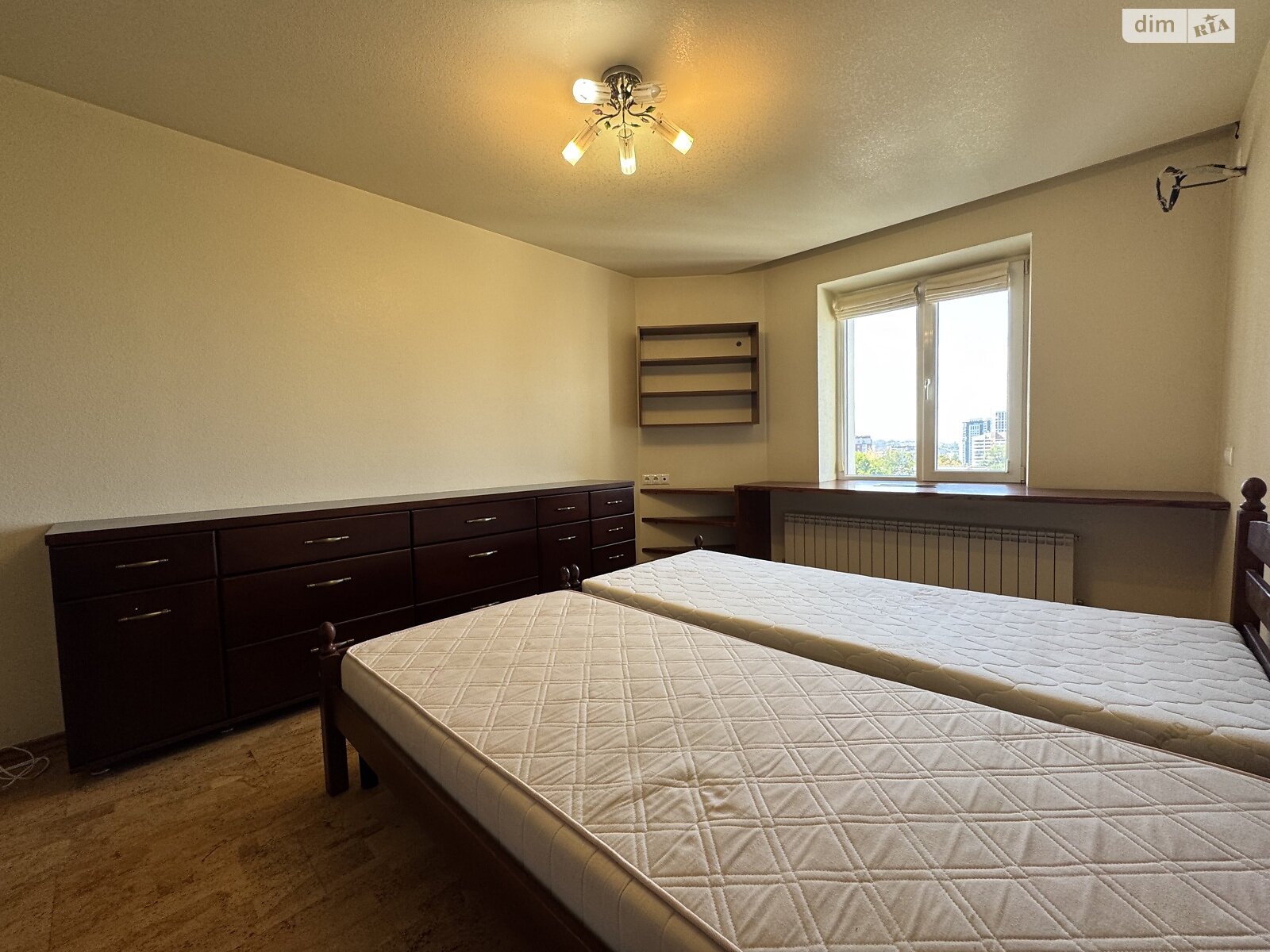 Продажа трехкомнатной квартиры в Днепре, на ул. Троицкая, район Еврейская слобода фото 1