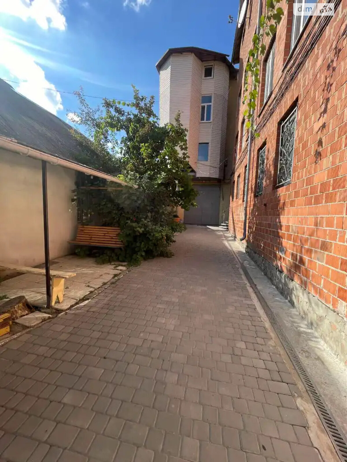 Продажа двухкомнатной квартиры в Днепре, на ул. Владимирская 14Б, район Еврейская слобода фото 1 Продажа двухкомнатной квартиры в Днепре, на ул. Владимирская 14Б, район Еврейская слобода фото 1