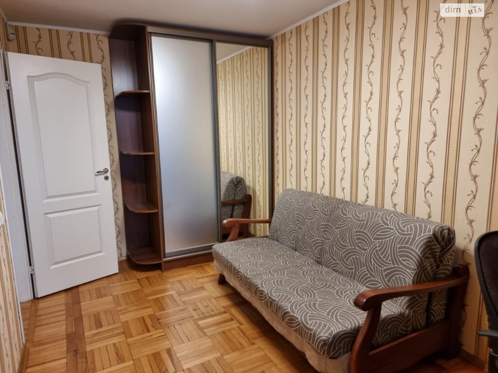 Продажа четырехкомнатной квартиры в Днепре, на ул. Литейная 170, район Гагарина фото 1