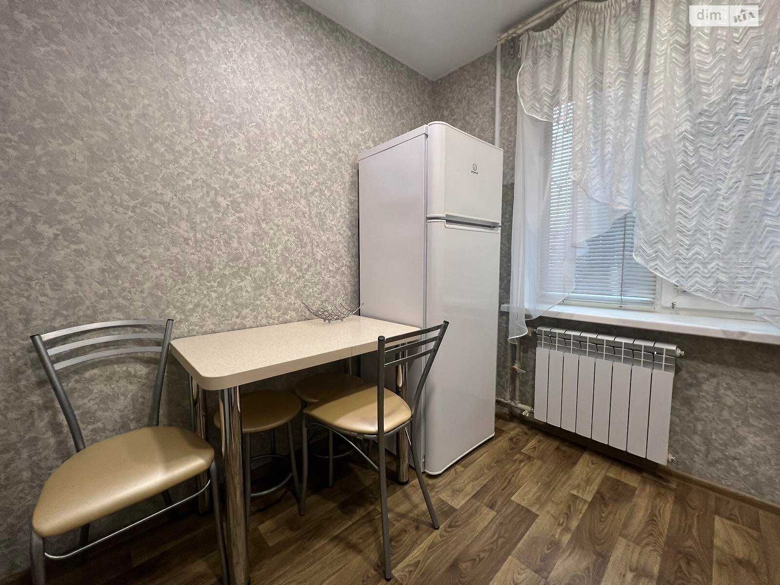 Продаж однокімнатної квартири в Дніпрі, на вул. Пушкіна Генерала 38, район Гагаріна фото 1
