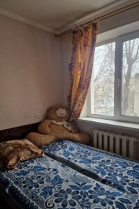 Продаж двокімнатної квартири в Дніпрі, на вул. Галини Мазепи 79, фото 2