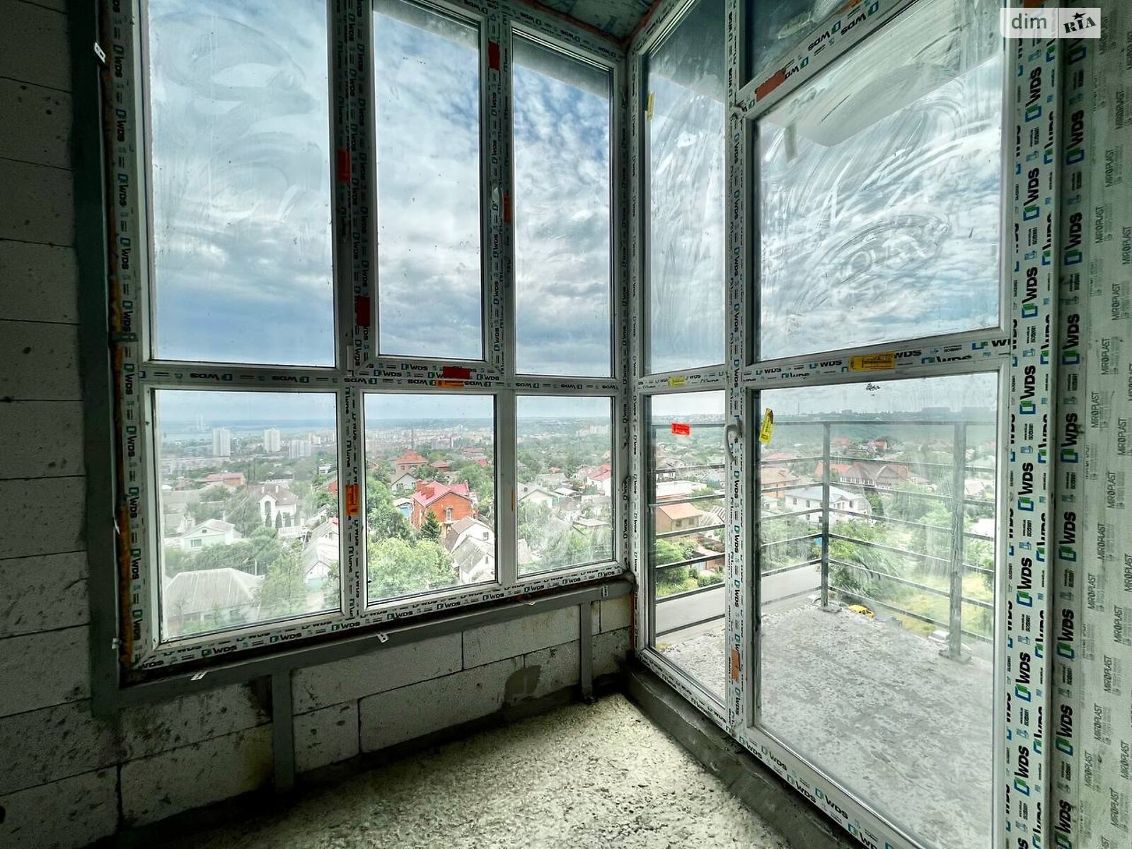 Продаж трикімнатної квартири в Дніпрі, на вул. Героїв Рятувальників 6, фото 1 Продаж трикімнатної квартири в Дніпрі, на вул. Героїв Рятувальників 6, фото 1