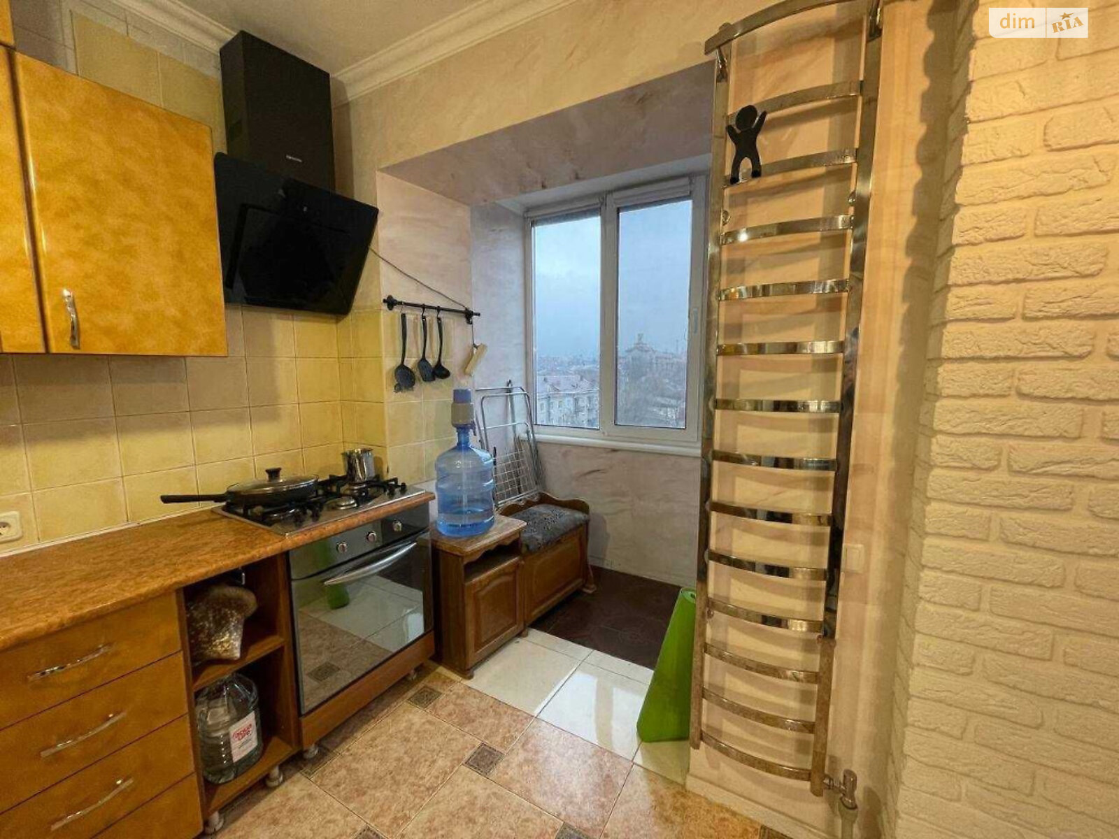 Продажа трехкомнатной квартиры в Днепре, на ул. Грушевского Михаила, фото 1