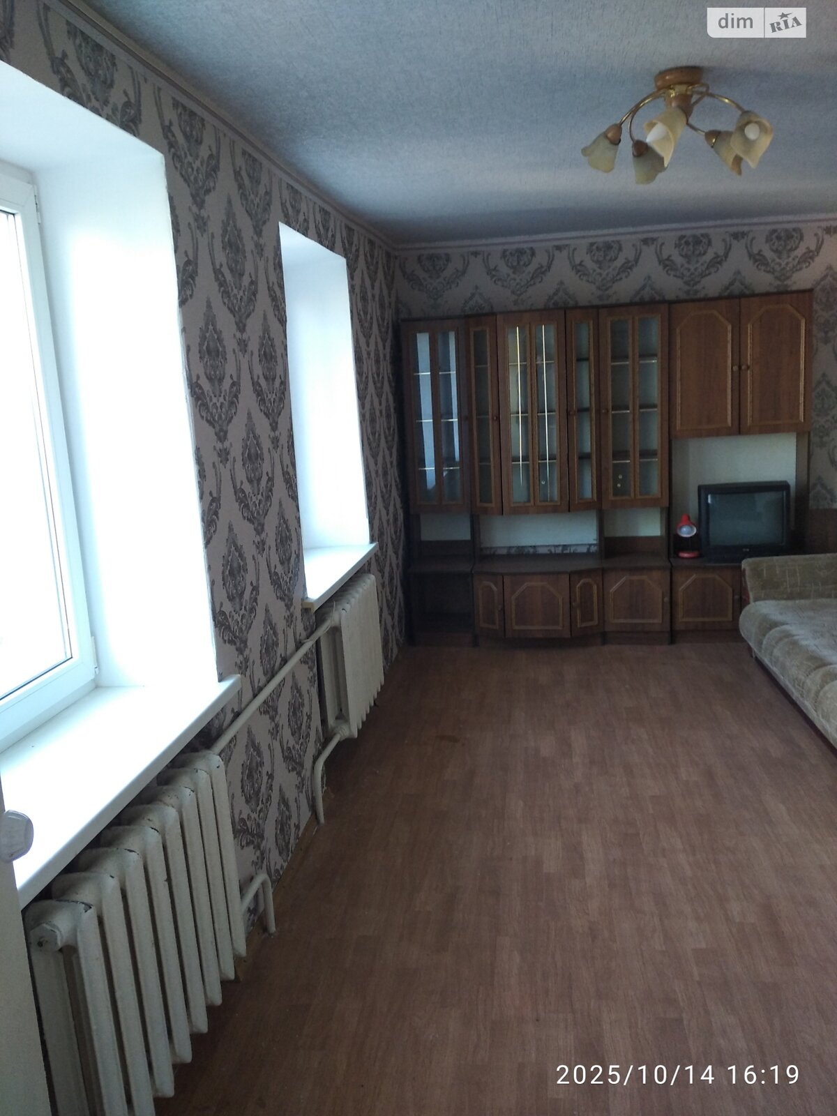 Продажа двухкомнатной квартиры в Днепре, на ул. Артековская 27, район Индустриальный фото 1