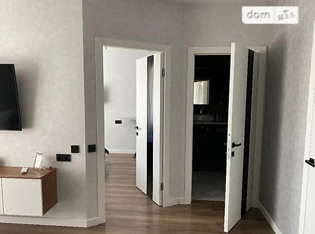 Продажа двухкомнатной квартиры в Днепре, на ул. Хмельницкого Богдана 11 район Индустриальный фото 1 Продажа двухкомнатной квартиры в Днепре, на ул. Хмельницкого Богдана 11 район Индустриальный фото 1