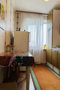 Продажа трехкомнатной квартиры в Днепре, на ул. Холодильная, район Индустриальный фото 2