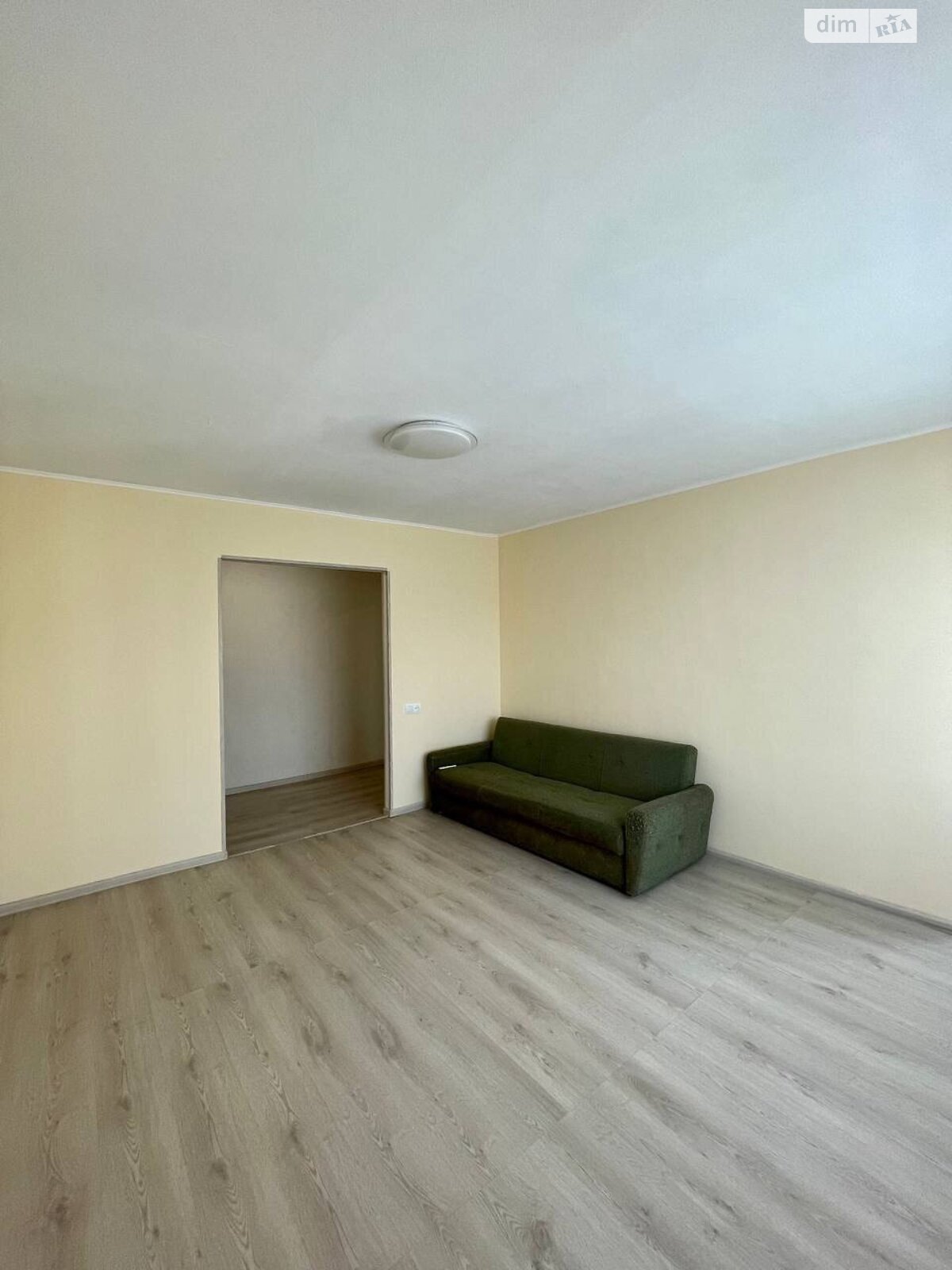 Продаж двокімнатної квартири в Дніпрі, на просп. Миру 49, район Індустріальний фото 1