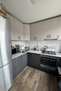 Продажа трехкомнатной квартиры в Днепре, на ул. Осенняя 10, район Индустриальный фото 2