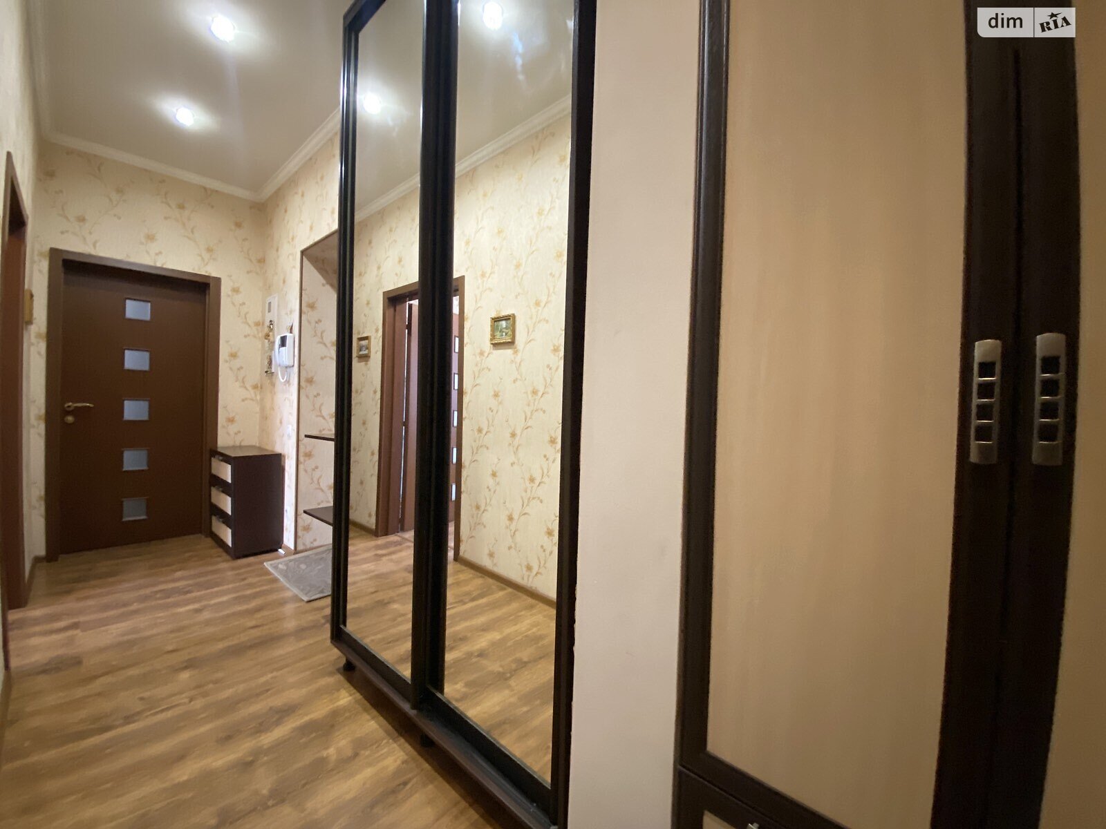 Продаж двокімнатної квартири в Дніпрі, на просп. Слобожанський 2, район Індустріальний фото 1