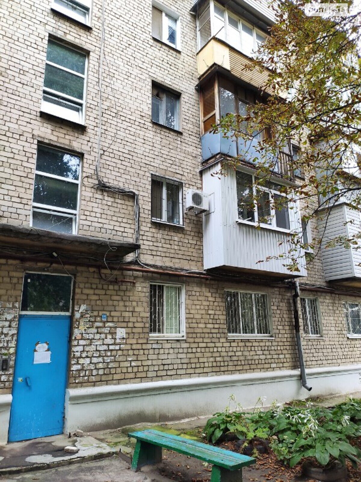 Продаж трикімнатної квартири в Дніпрі, на вул. Петра Яцика 6, район Індустріальний фото 1
