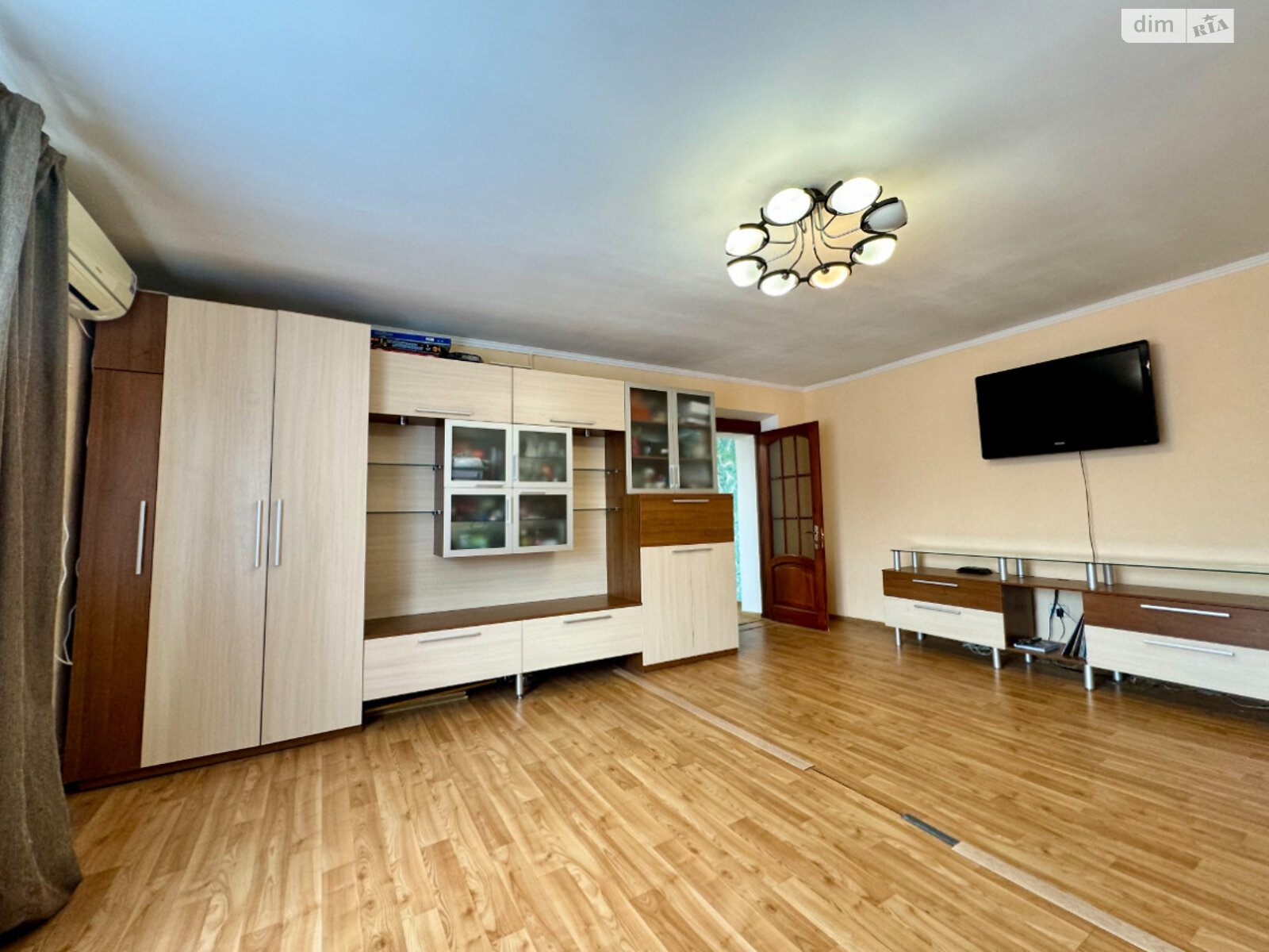 Продаж трикімнатної квартири в Дніпрі, на вул. Галини Мазепи, район Індустріальний фото 1
