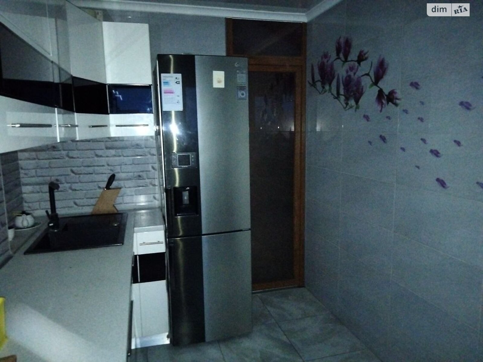 Продажа трехкомнатной квартиры в Днепре, на ул. Калиновая 94, район Калиновая Правда фото 1 Продажа трехкомнатной квартиры в Днепре, на ул. Калиновая 94, район Калиновая Правда фото 1