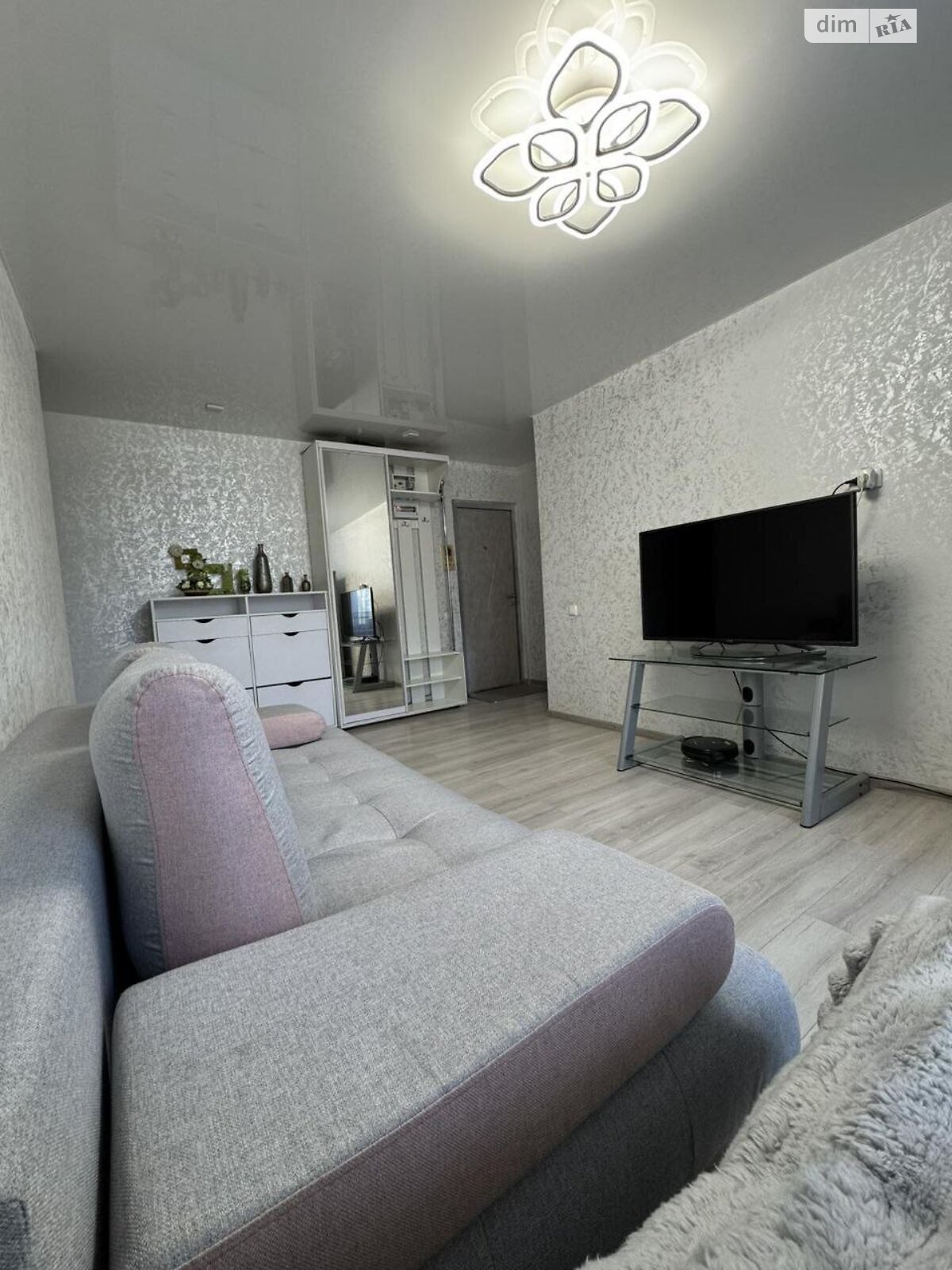 Продаж трикімнатної квартири в Дніпрі, на вул. Калинова 102 корпус 2, район Калинова Правда фото 1 Продаж трикімнатної квартири в Дніпрі, на вул. Калинова 102 корпус 2, район Калинова Правда фото 1