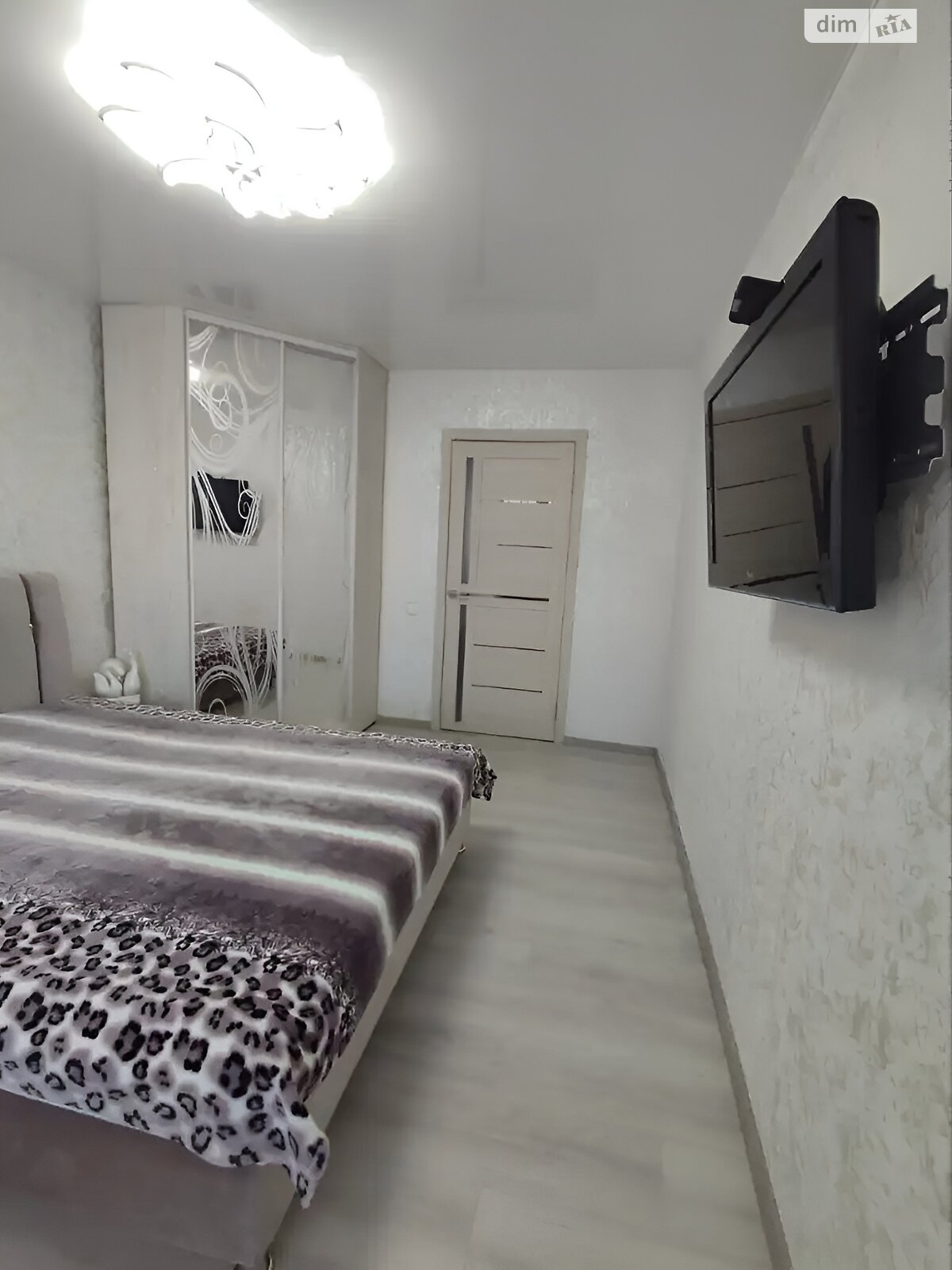 Продажа трехкомнатной квартиры в Днепре, на ул. Калиновая 102, район Калиновая Правда фото 1 Продажа трехкомнатной квартиры в Днепре, на ул. Калиновая 102, район Калиновая Правда фото 1