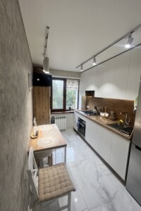 Продажа трехкомнатной квартиры в Днепре, на ул. Калиновая 77А корпус 1, район Калиновая Правда фото 2