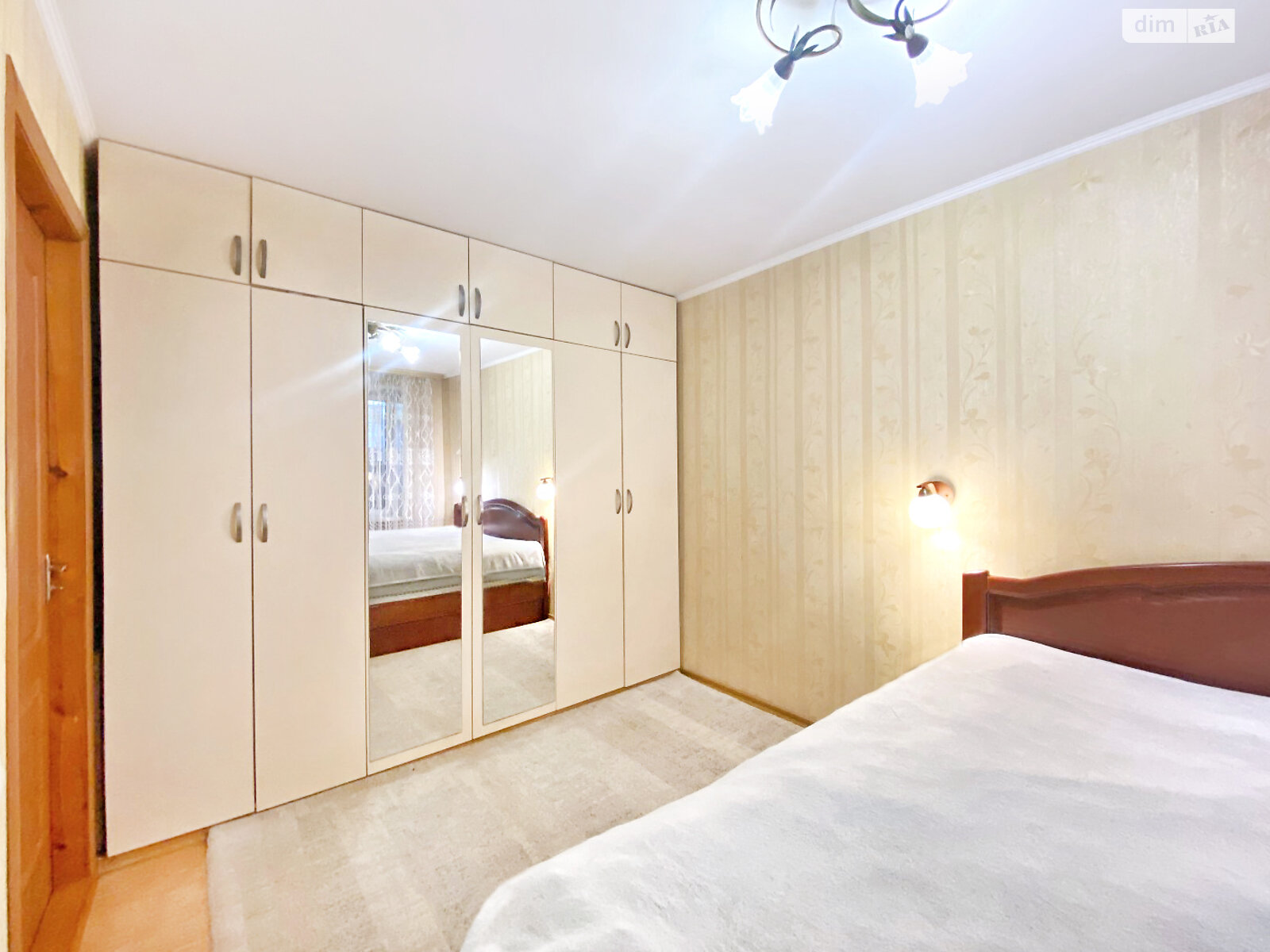 Продажа двухкомнатной квартиры в Днепре, на ул. Макуха Василия, район Калиновая Правда фото 1 Продажа двухкомнатной квартиры в Днепре, на ул. Макуха Василия, район Калиновая Правда фото 1