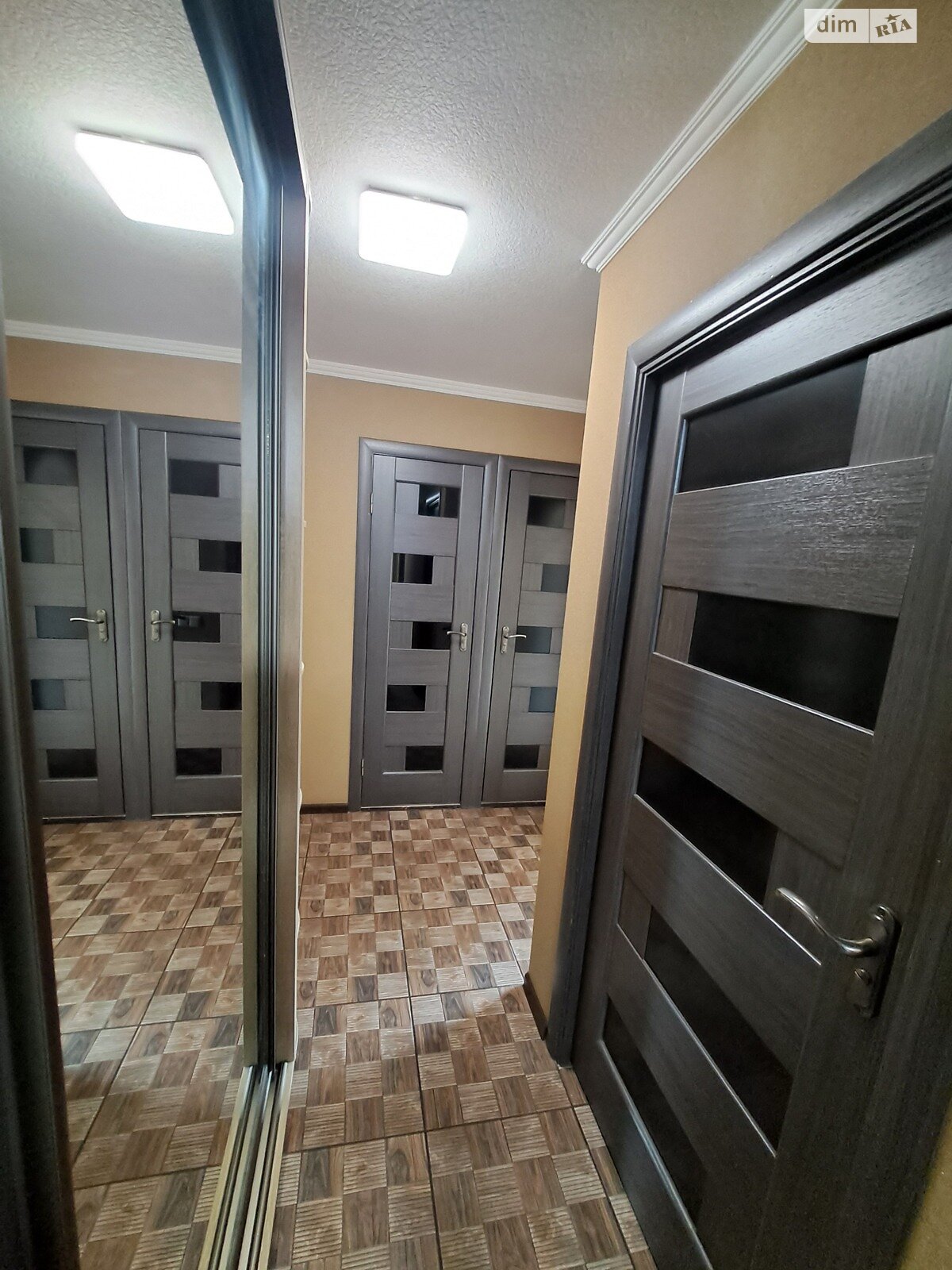 Продажа трехкомнатной квартиры в Днепре, на шоссе Донецкое 136, район Левобережный фото 1 Продажа трехкомнатной квартиры в Днепре, на шоссе Донецкое 136, район Левобережный фото 1