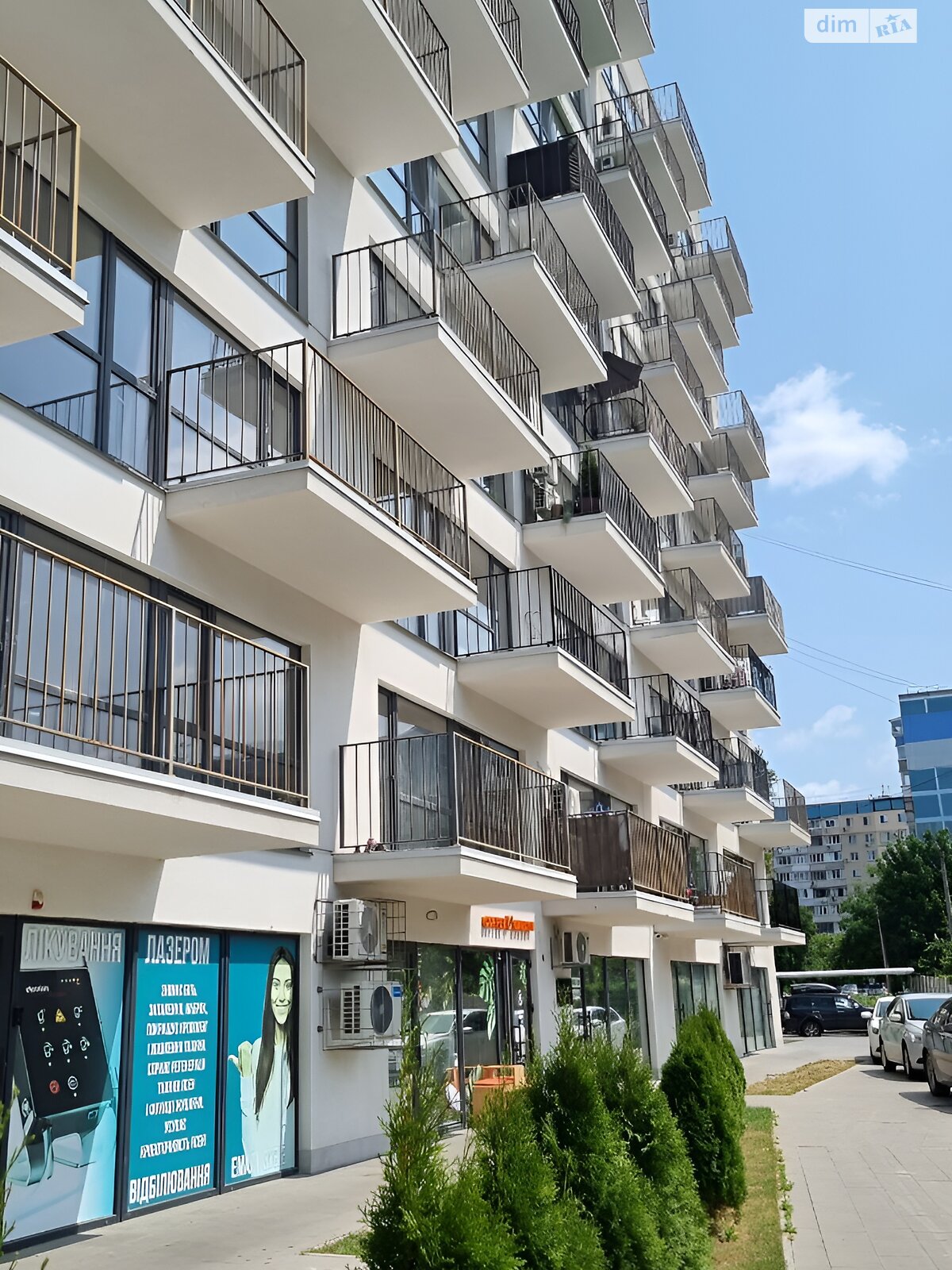 Продаж трикімнатної квартири в Дніпрі, на вул. Бєляєва Замполіта 8А, район Кам'янський фото 1 Продаж трикімнатної квартири в Дніпрі, на вул. Бєляєва Замполіта 8А, район Кам'янський фото 1