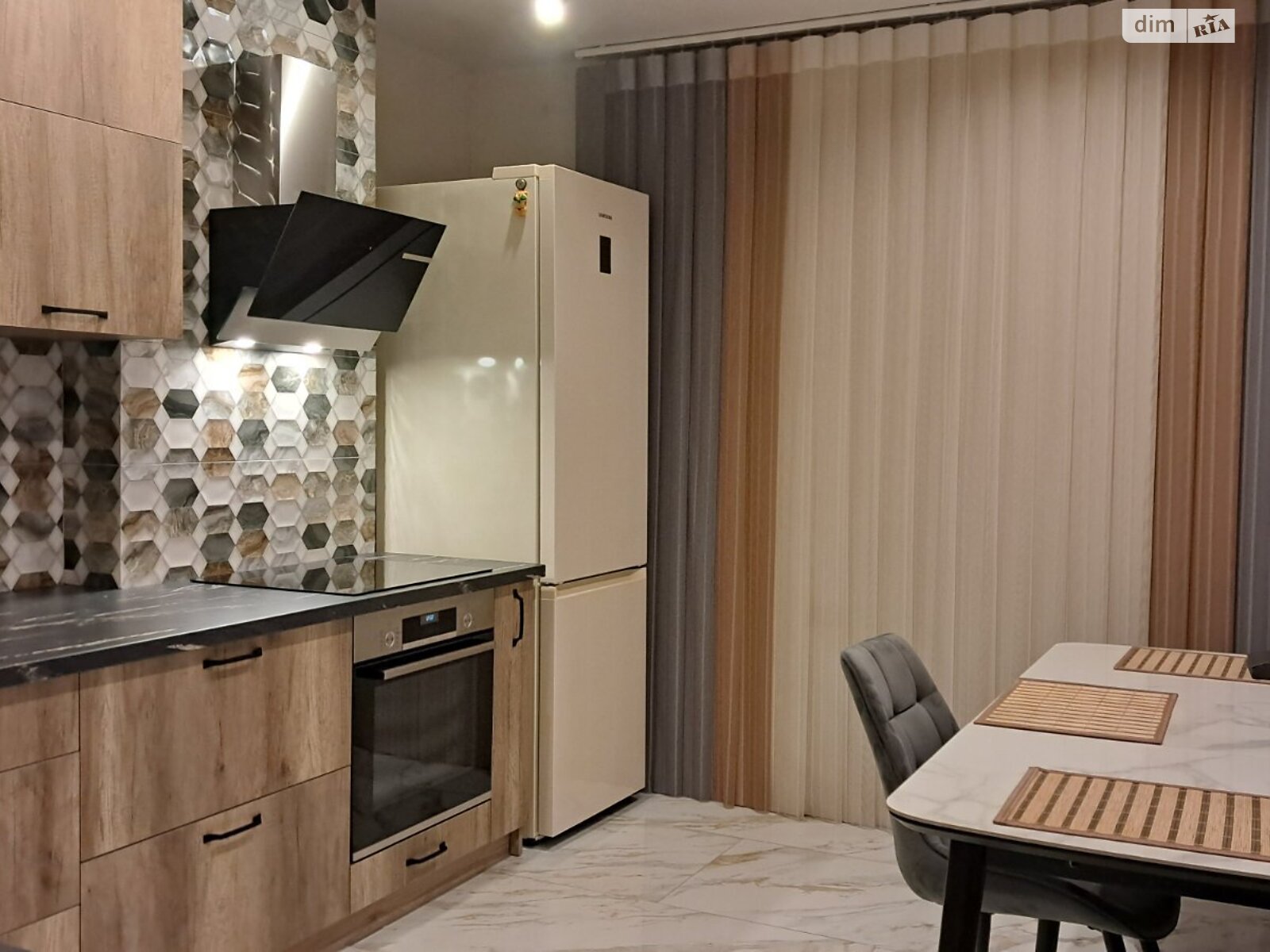 Продажа двухкомнатной квартиры в Днепре, на ул. Беляева Замполита 8А, район Каменский фото 1