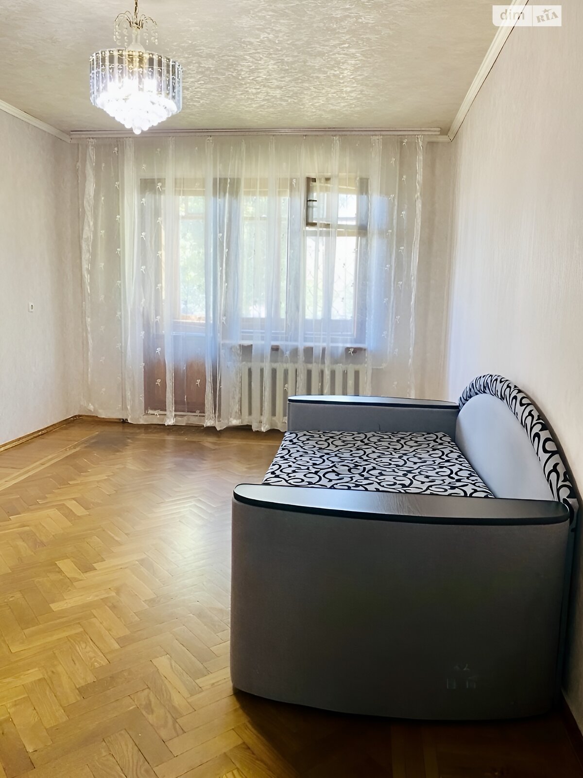 Продажа трехкомнатной квартиры в Днепре, на шоссе Донецкое, район Каменский фото 1 Продажа трехкомнатной квартиры в Днепре, на шоссе Донецкое, район Каменский фото 1